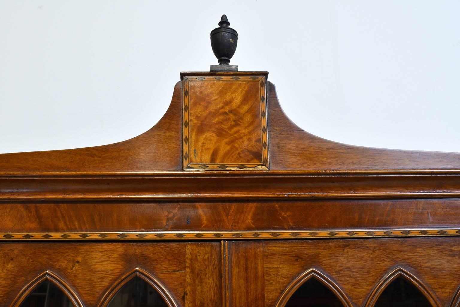 Massachusetts Federal Hepplewhite Secretary with Bookcase in Mahogany 2