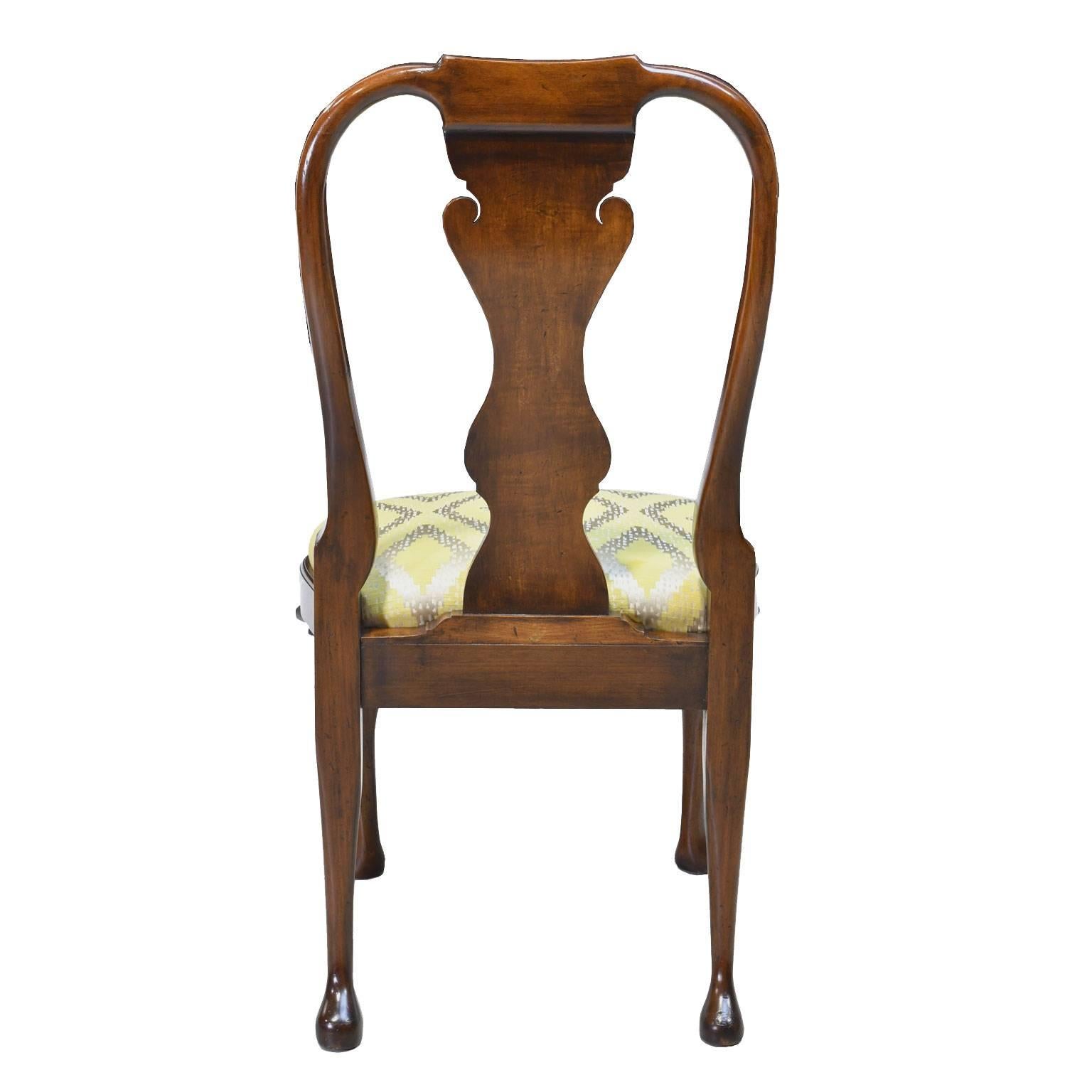 19th Century Set of Eight Comfortable Queen Anne-Style Dining Chairs in Mahogany In Good Condition In Miami, FL