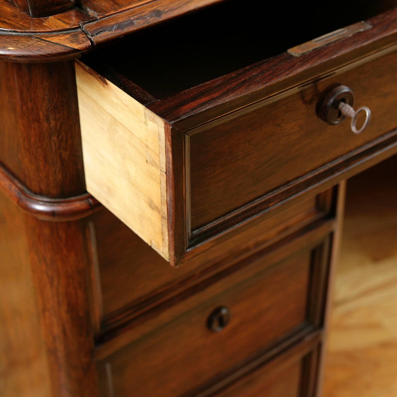 French Napoleon III Tambour Roll-Top Desk in Rosewood, circa 1860 In Good Condition In Miami, FL
