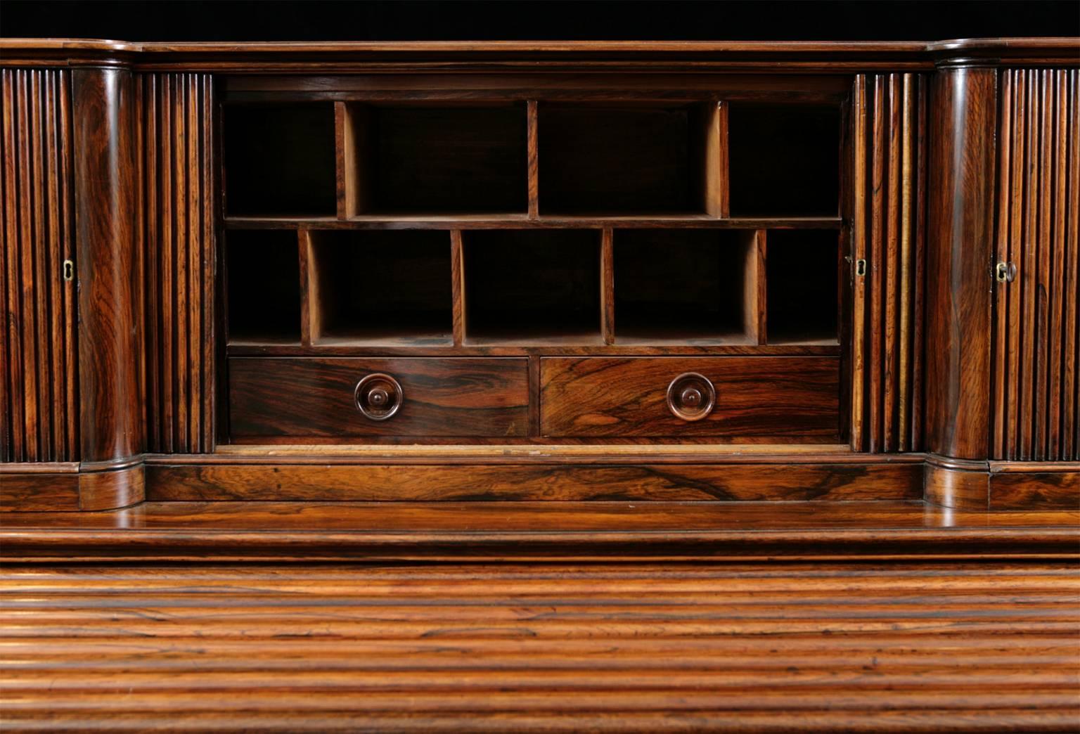 French Napoleon III Tambour Roll-Top Desk in Rosewood, circa 1860 1
