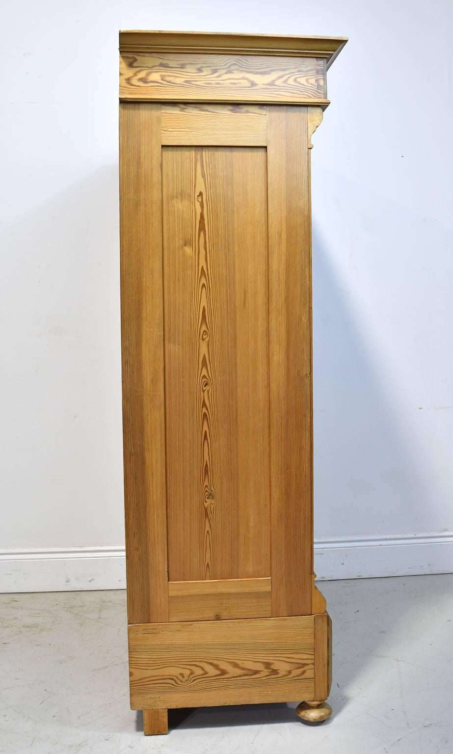 19th Century European Two-Door Pine Armoire with Drawers and Retractable Doors In Good Condition In Miami, FL