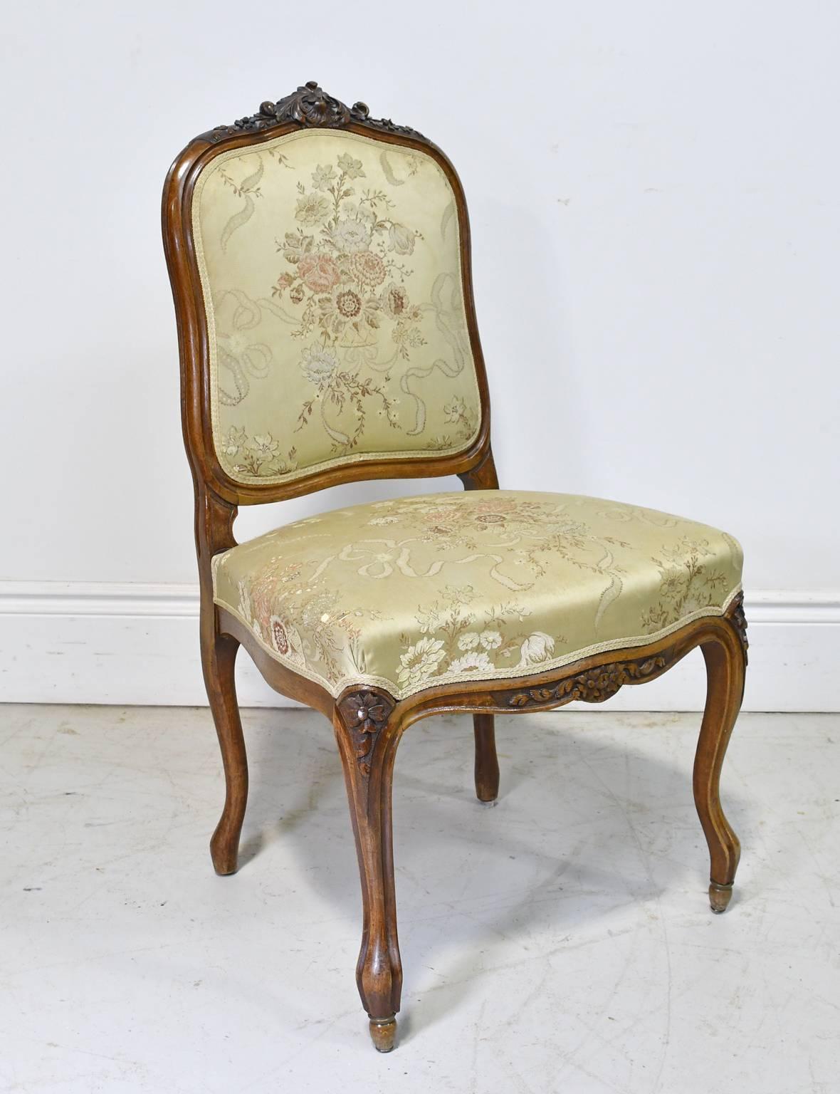 Louis XV Style Side Chair in Walnut with Upholstered Back and Seat, circa 1860 In Good Condition For Sale In Miami, FL