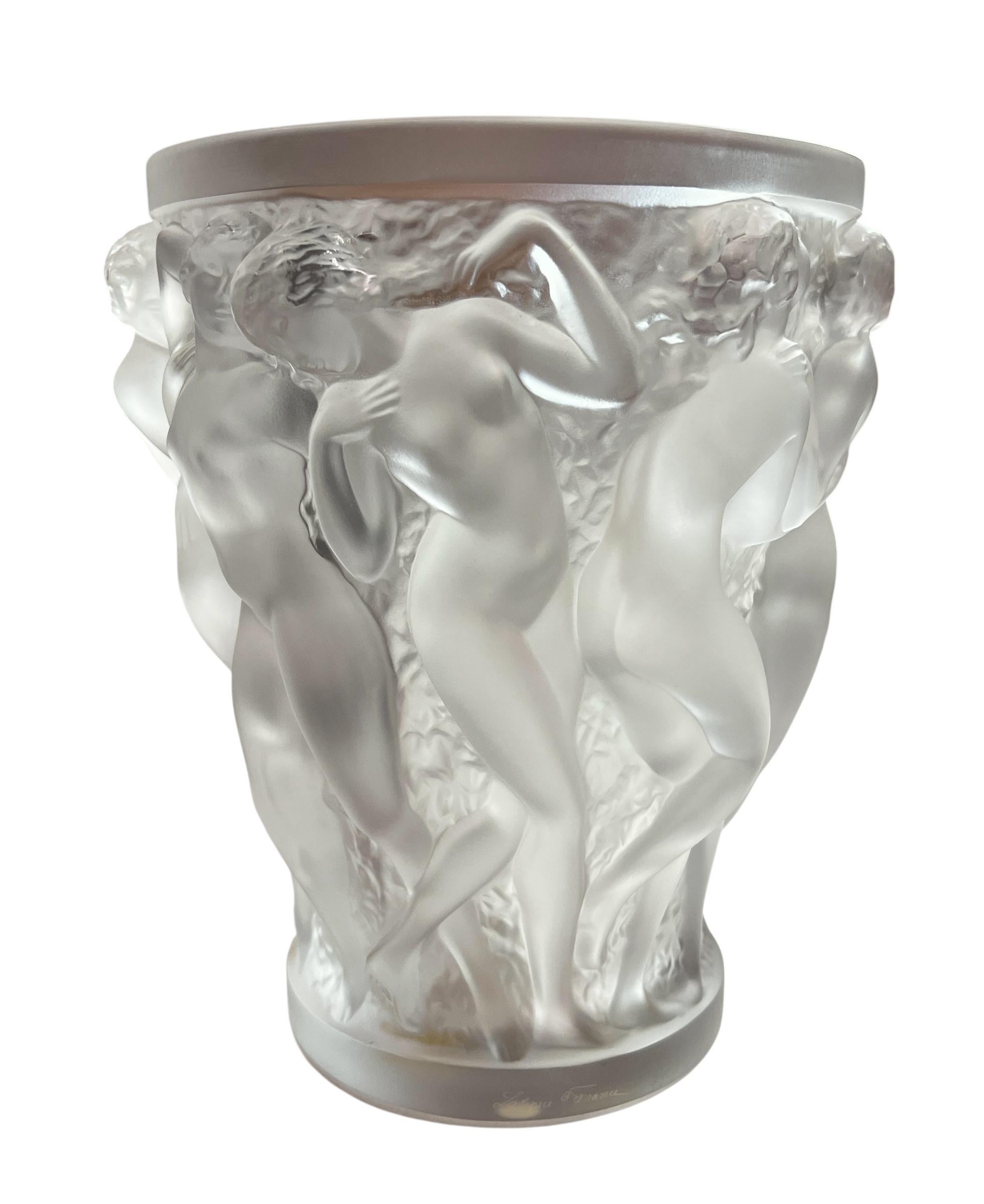 Francese Grande vaso scultura di cristallo Lalique Bacchantes in vendita