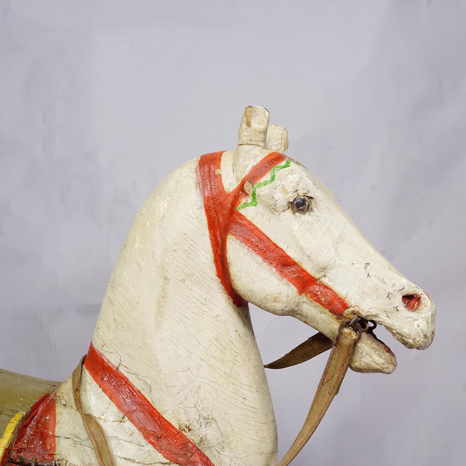 Tedesco Antico cavallo da giostra per bambini, Germania, fine XIX secolo in vendita