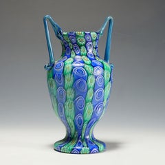 Grande vaso antico in vetro millefiori con manici, Fratelli Toso, Murano, 1910 circa