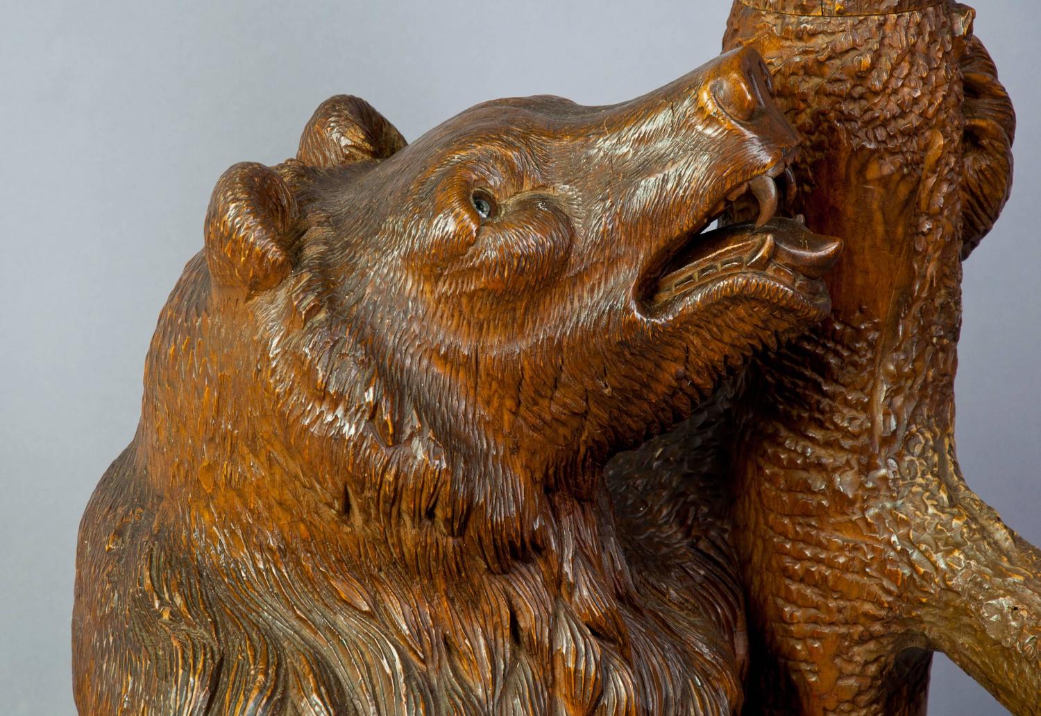 Carved Wood Bear Hallstand, Swiss Brienz, circa 1900 For Sale at 1stdibs