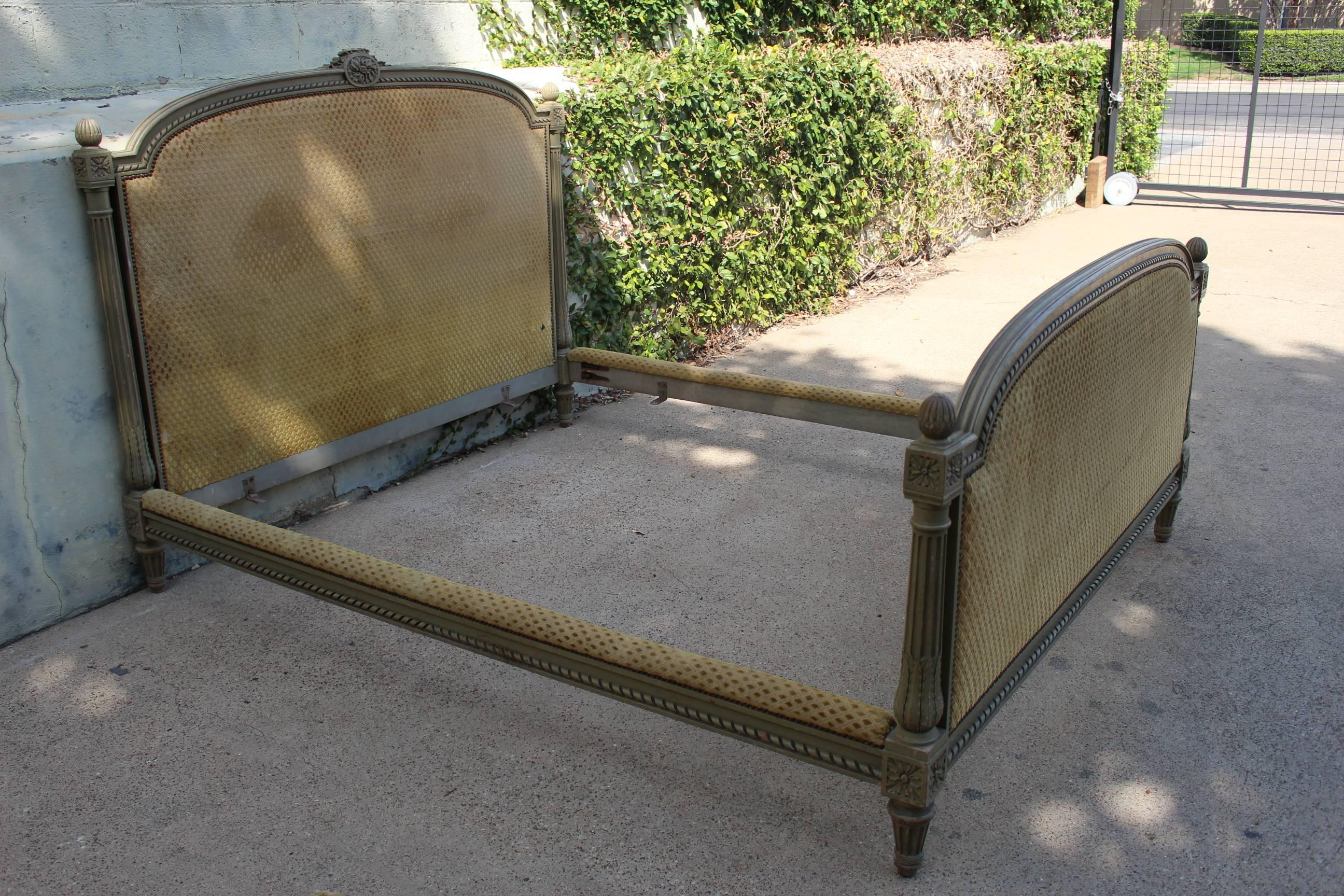 French Louis XVI Style Bed with a Painted Finish In Good Condition In Dallas, TX