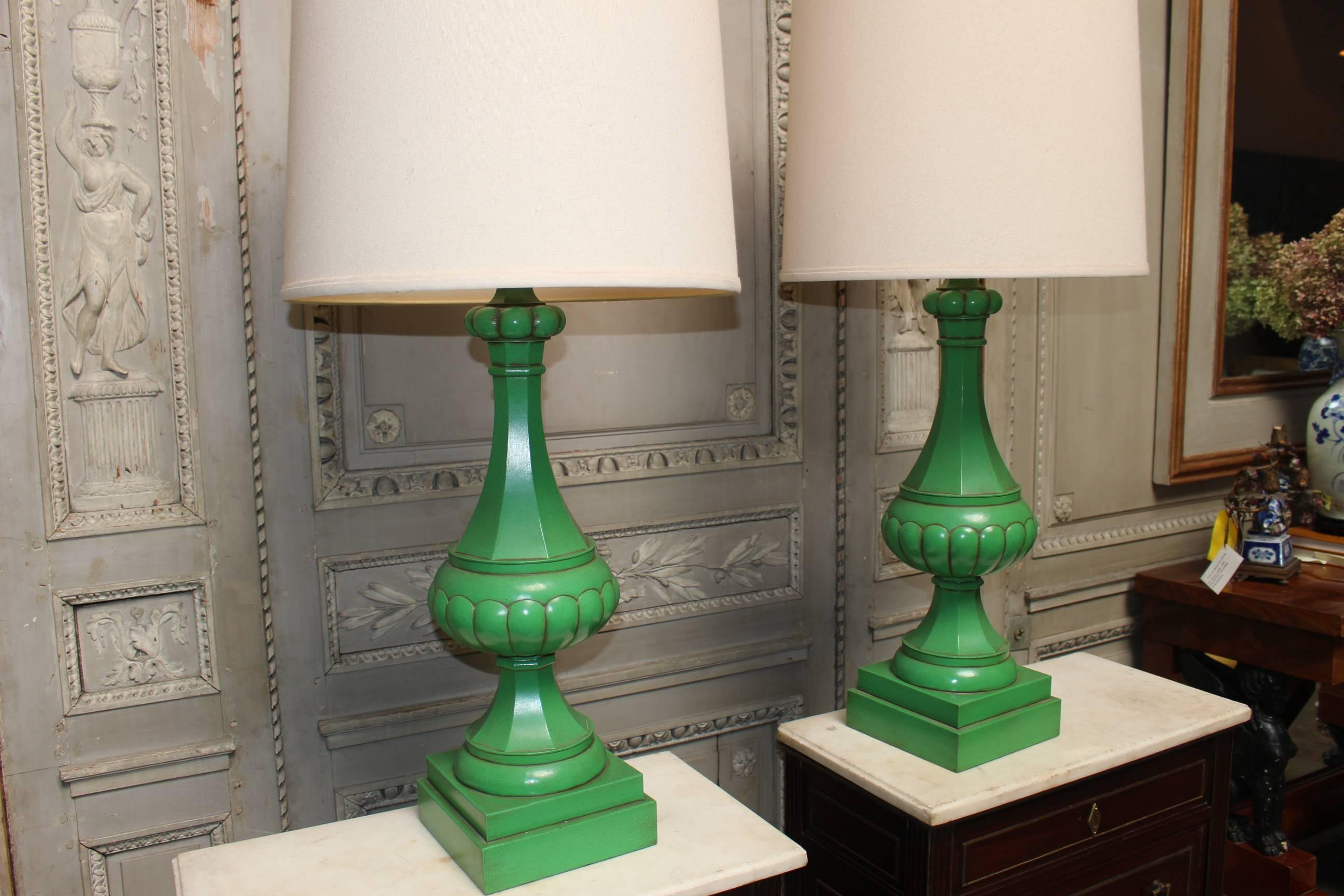 A Pair Of Italian Painted Tole Lamp Bases In Good Condition In Dallas, TX