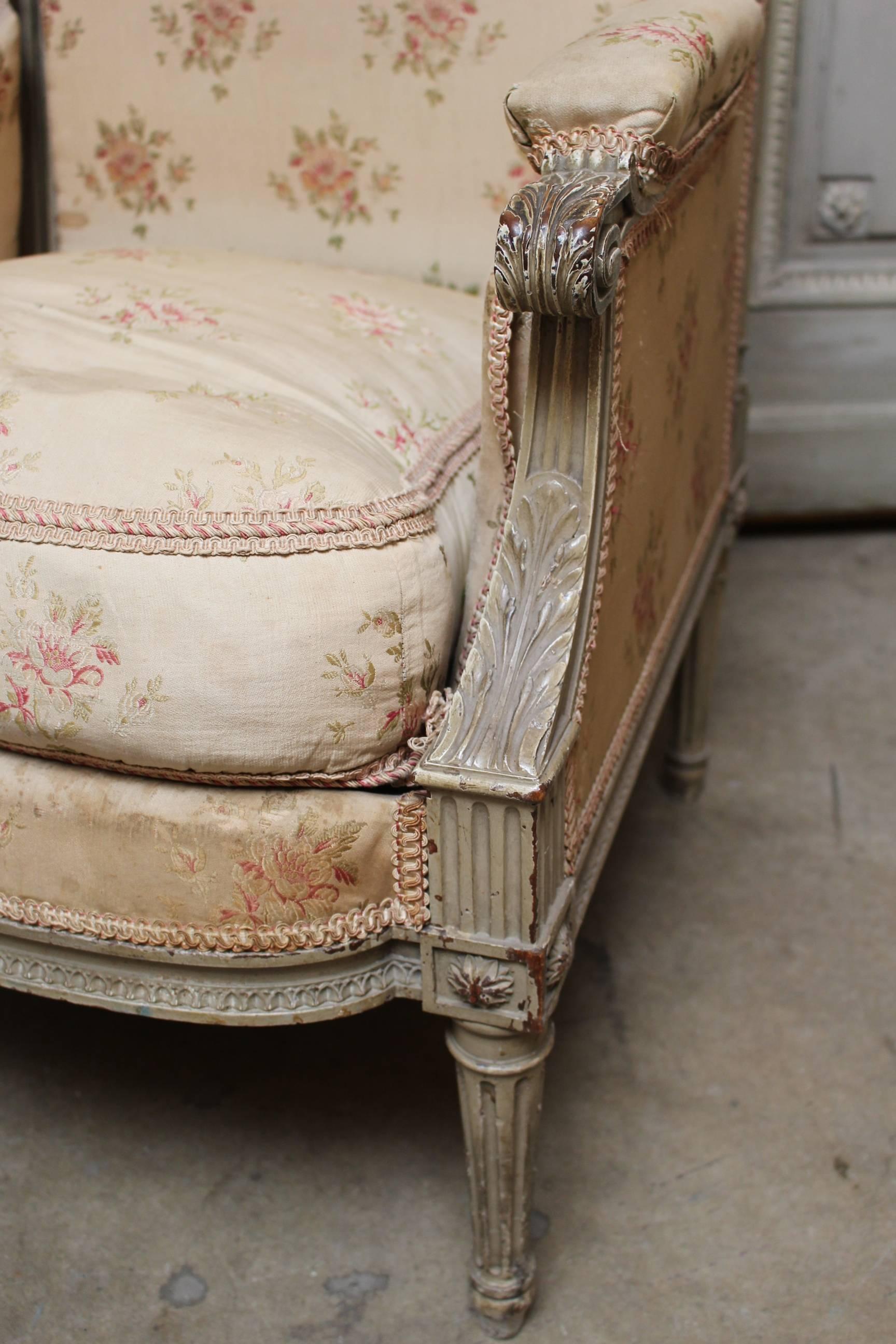 Late 19th Century Pair of French Louis XVI Style Bergères with a Painted Finish