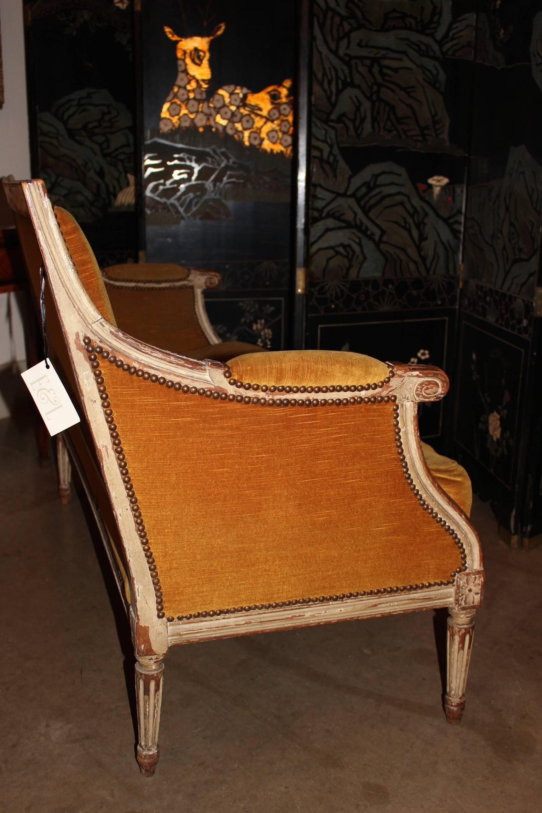 French Louis XVI Style Small Sofa with an Old Painted Finish In Good Condition In Dallas, TX