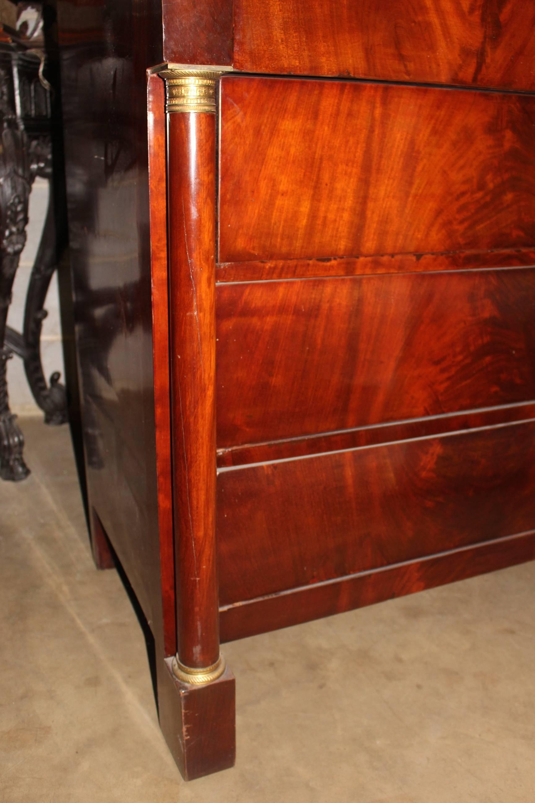 19th Century French Mahogany Chest of Drawers with a Dark Gray Stone Top In Good Condition For Sale In Dallas, TX
