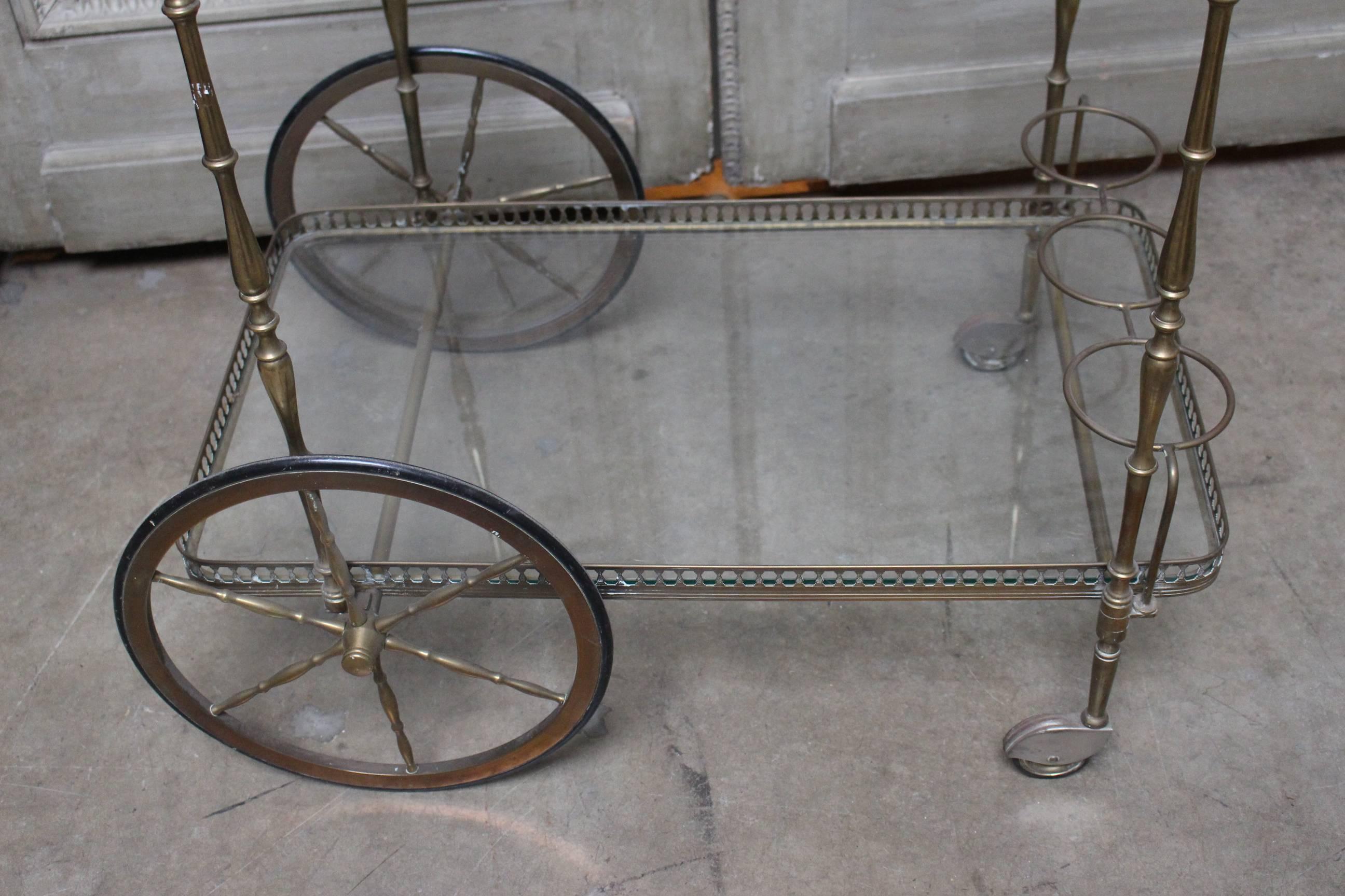 Early 20th Century English Brass and Glass Bar Cart For Sale 1