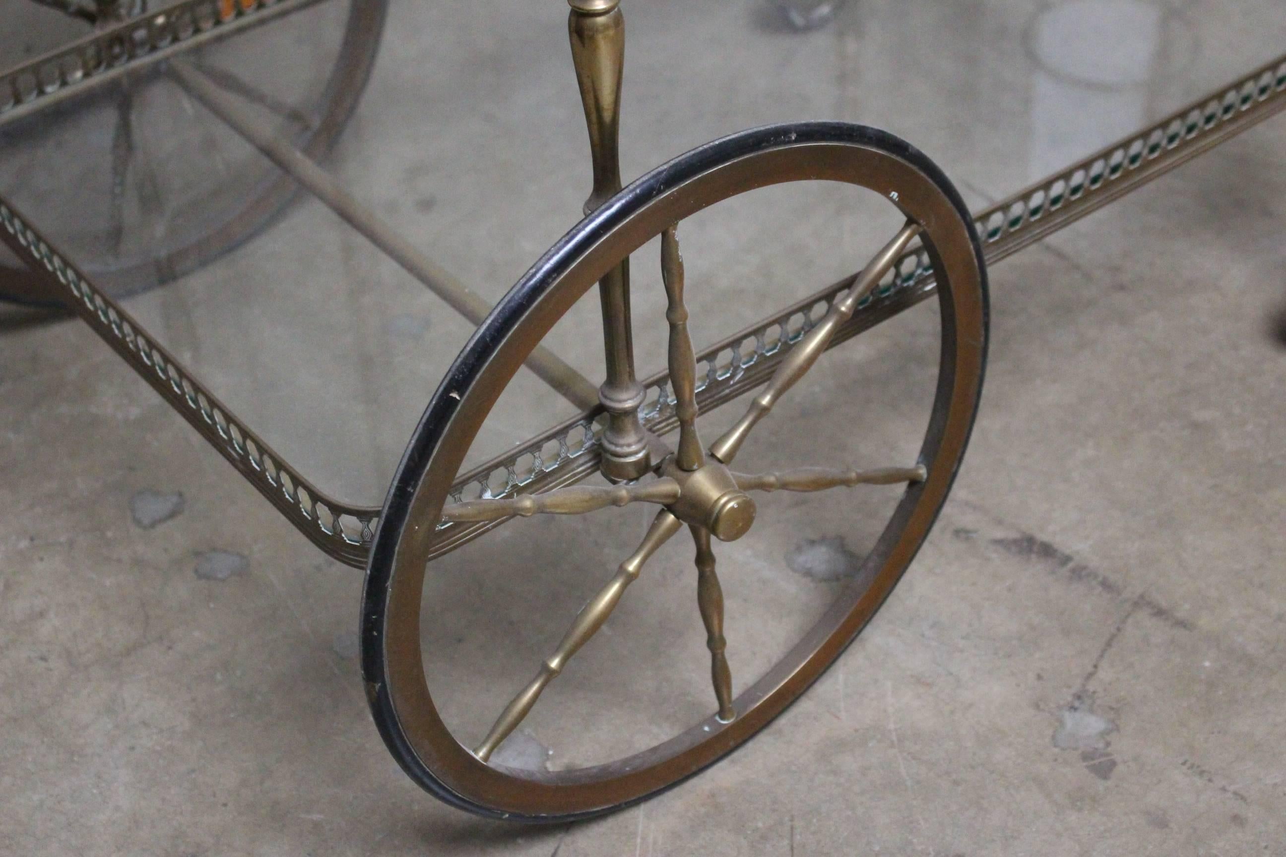 Early 20th Century English Brass and Glass Bar Cart For Sale 3