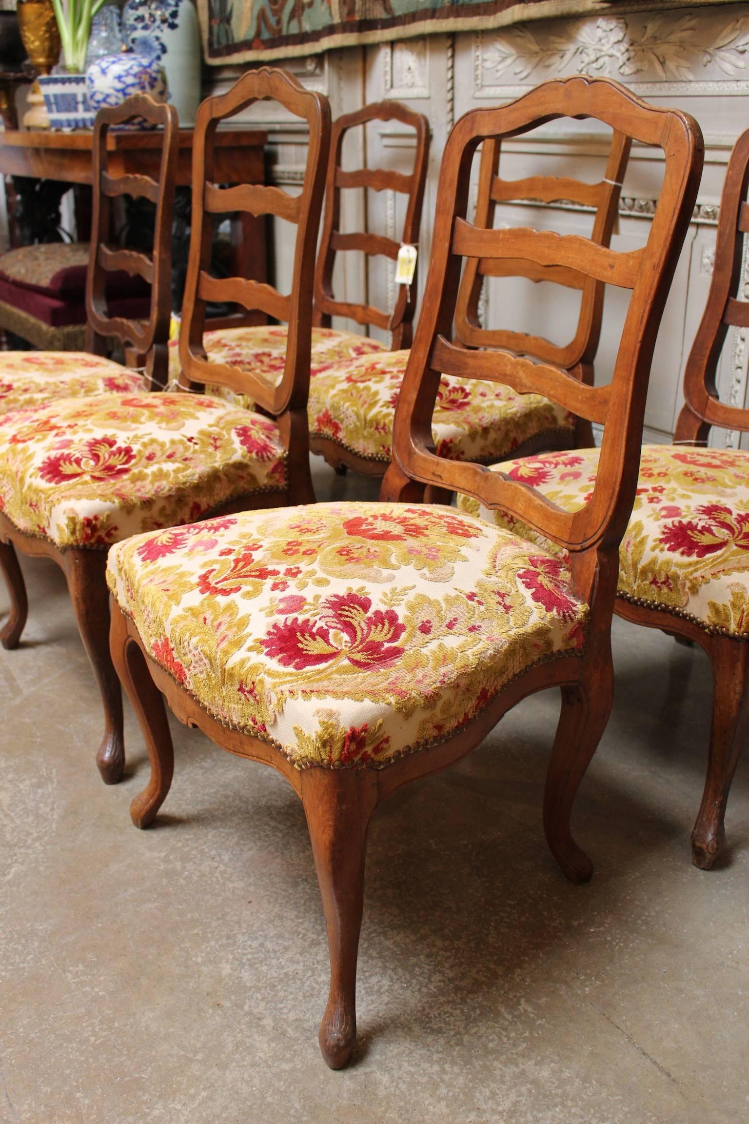 Set of Six Swiss Walnut Dining Chairs In Good Condition In Dallas, TX