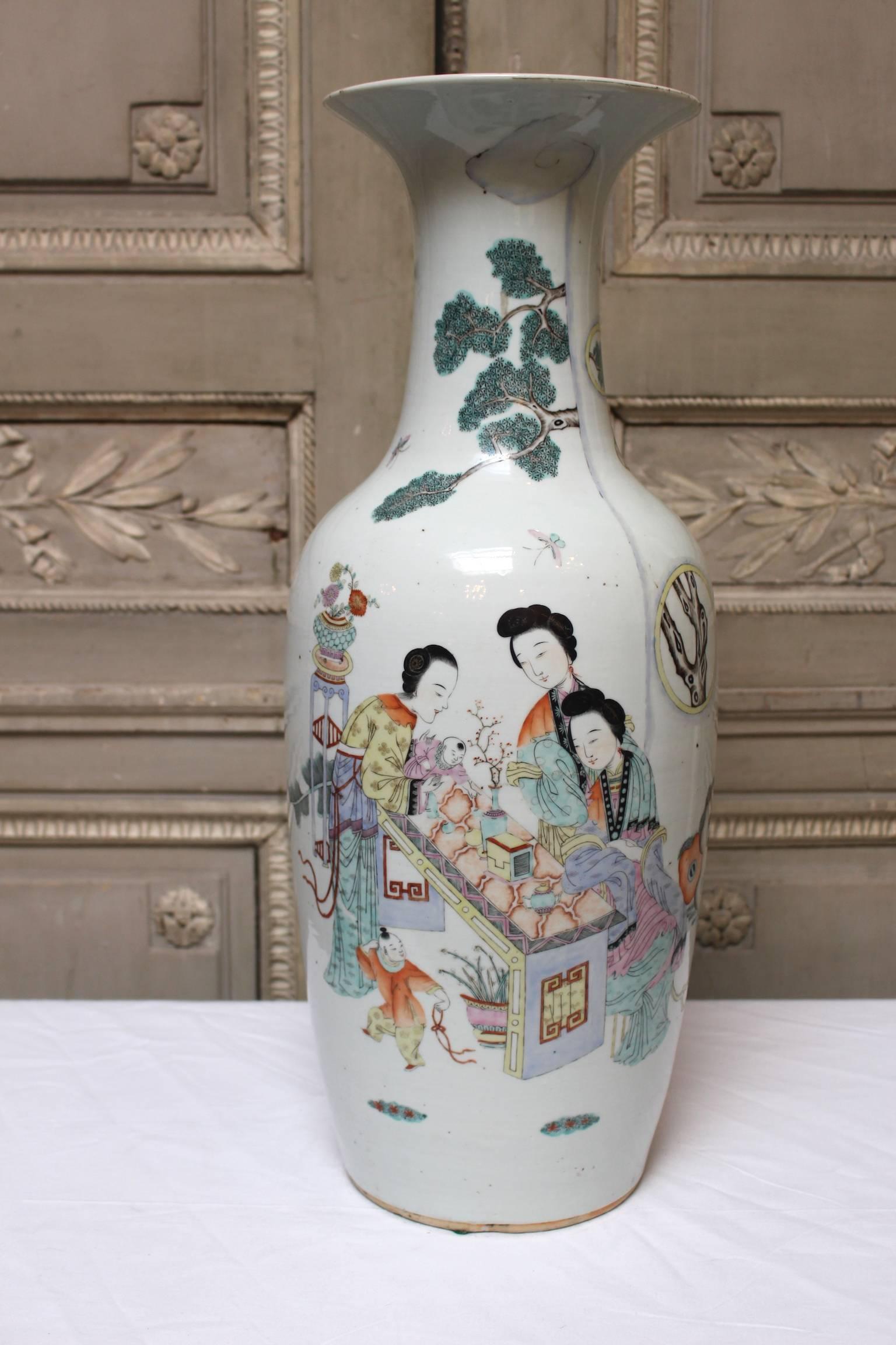 Porcelaine  Grand vase en porcelaine chinoise en vente