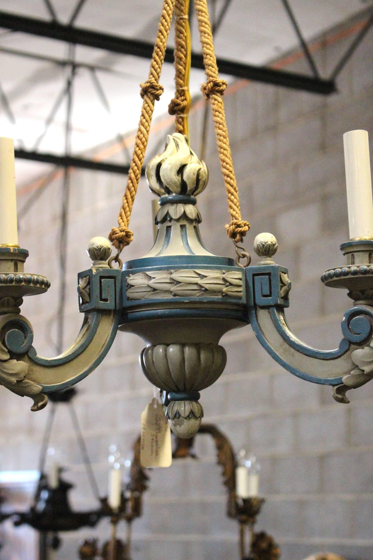 French Louis XVI Style Painted Wood and Braided Rope Chandelier In Good Condition In Dallas, TX