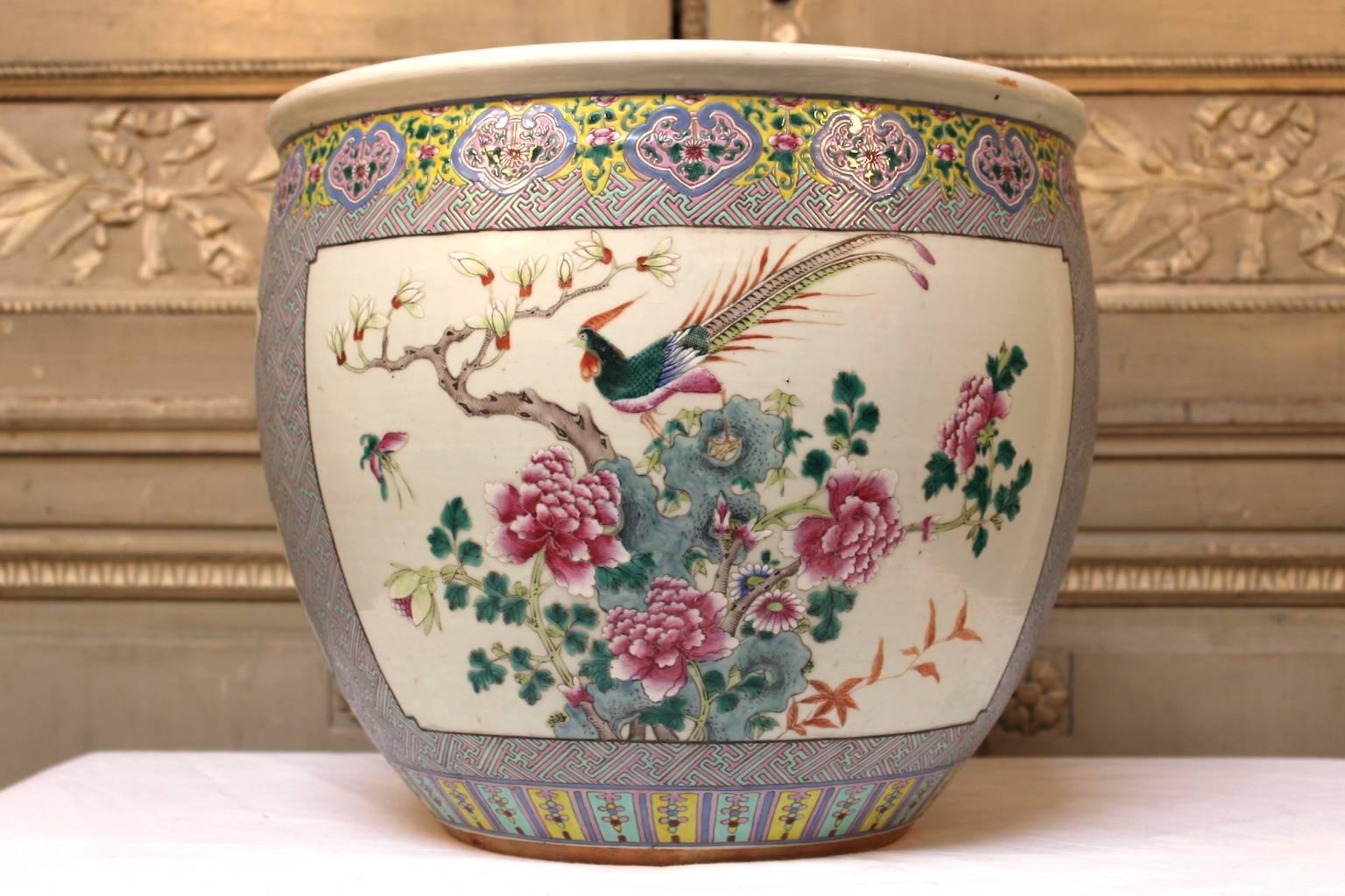 Late 19th Century Chinese Porcelain Fish Bowl 5