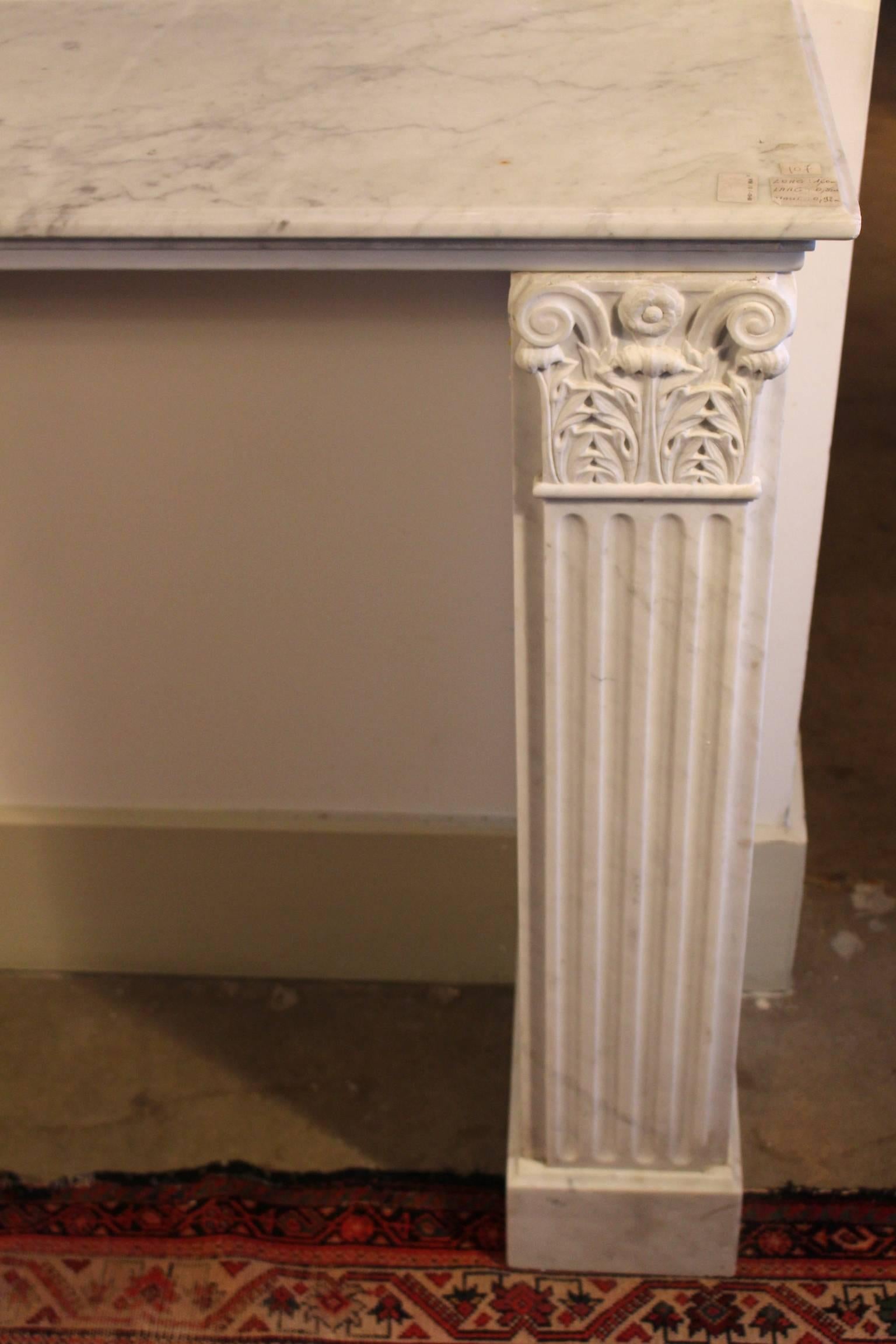 French Neoclassical Style White Marble Console In Good Condition In Dallas, TX