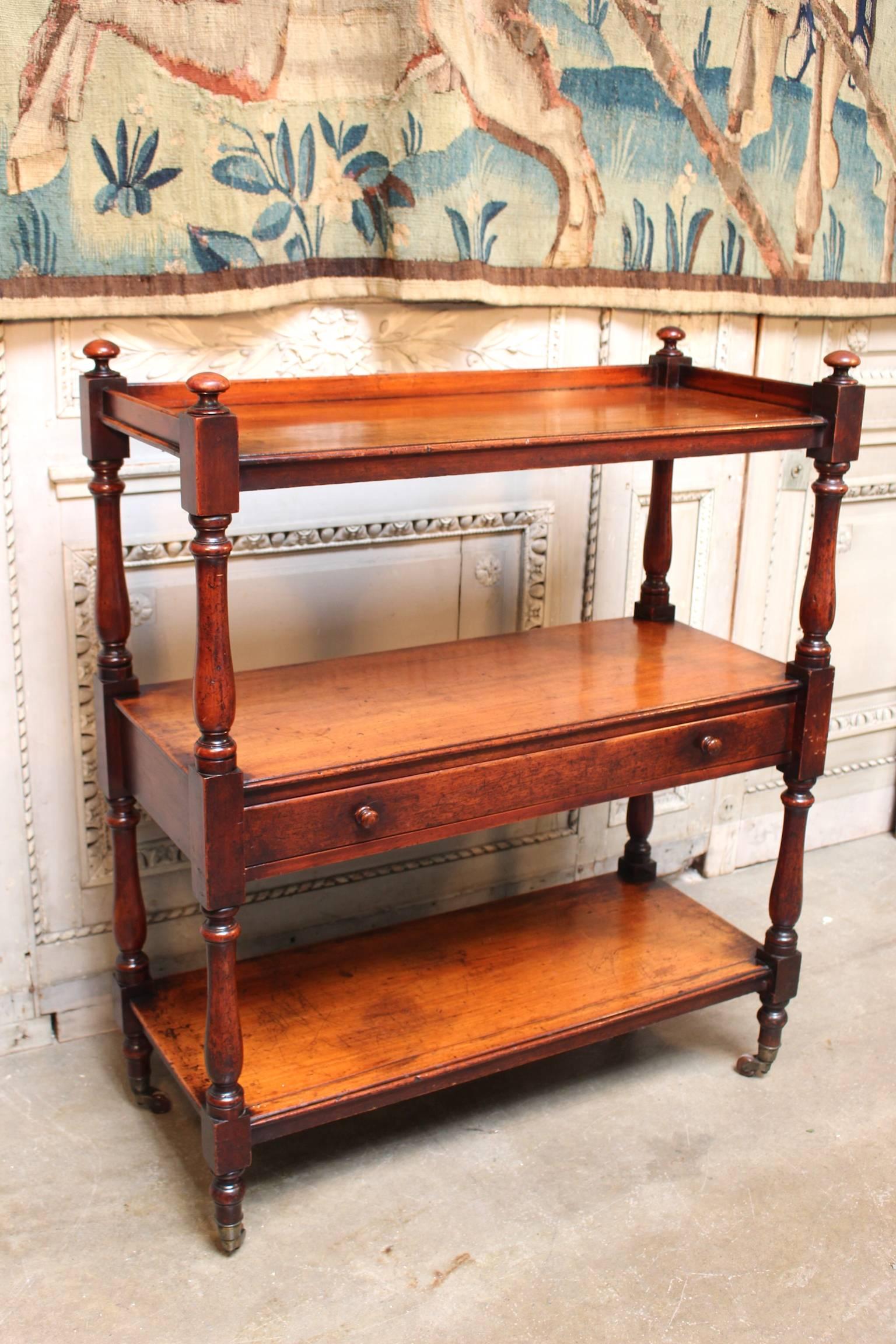 Small Scale English Mahogany Three-Tiered Trolley  In Good Condition In Dallas, TX