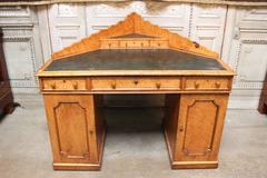 19th Century Enlish Victorian Corner Desk with Green Leather Top in Maple.