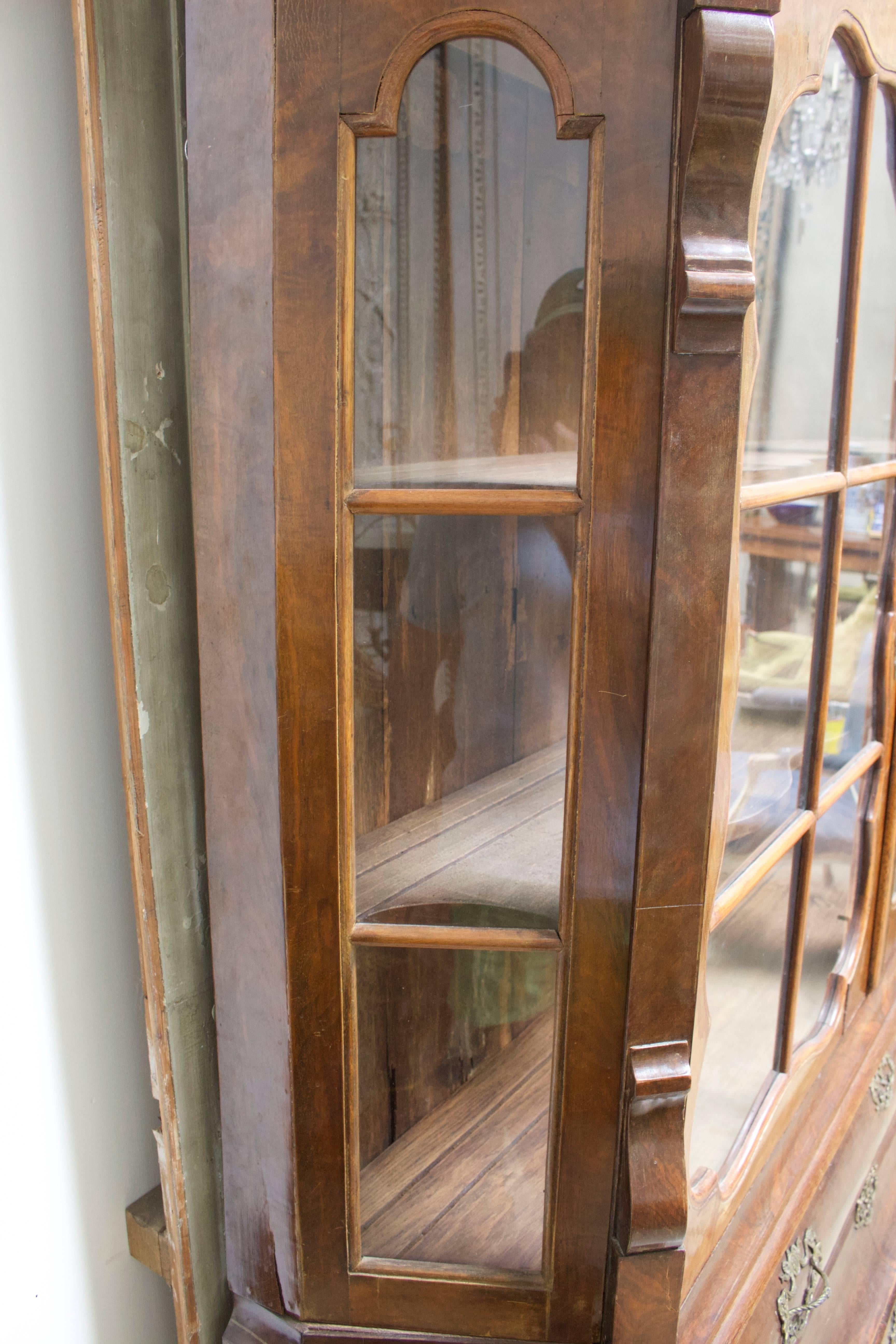 19th Century Dutch Rococo Burled Walnut Cabinet In Good Condition For Sale In Dallas, TX