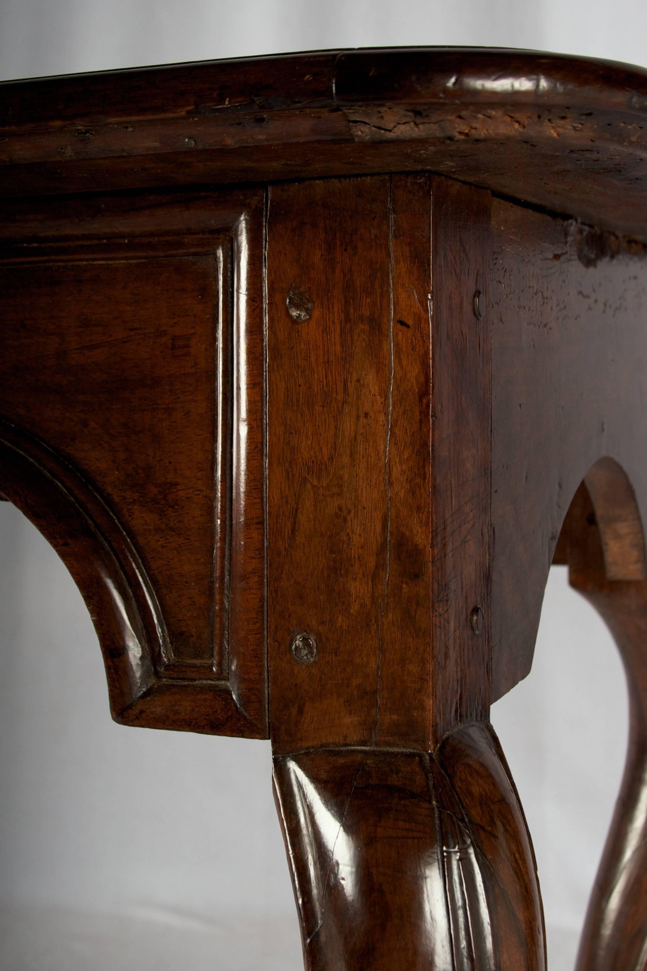 Early 18th Century Regence Period Side Table with One Drawer 2