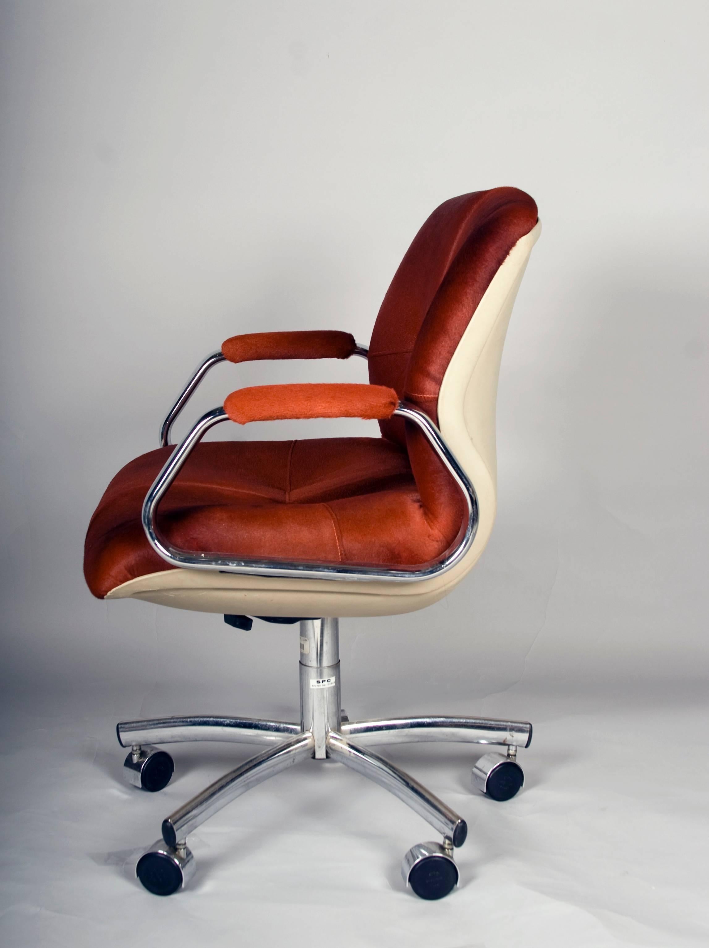 Mid-Century Modern Mid-Century Desk Chair by Steelcase