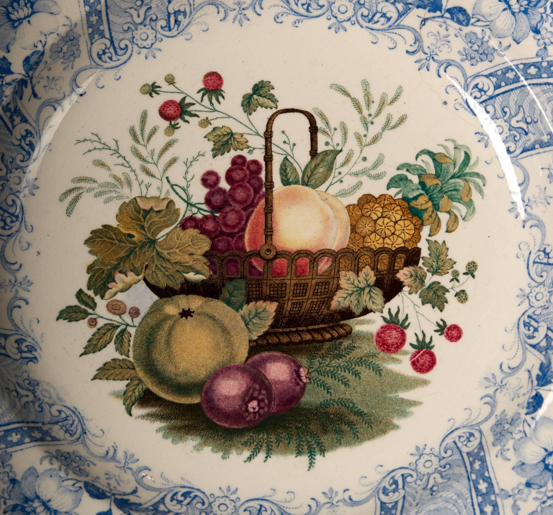 Very rare English Staffordshire Pottery also known as Queens Ware, produced
by the famous William Smith & Co. Potters from Stockton on Tee's at
Yorkshire before 1848. Very pretty for thanksgiving table setting!!
There are 36 dinner plates