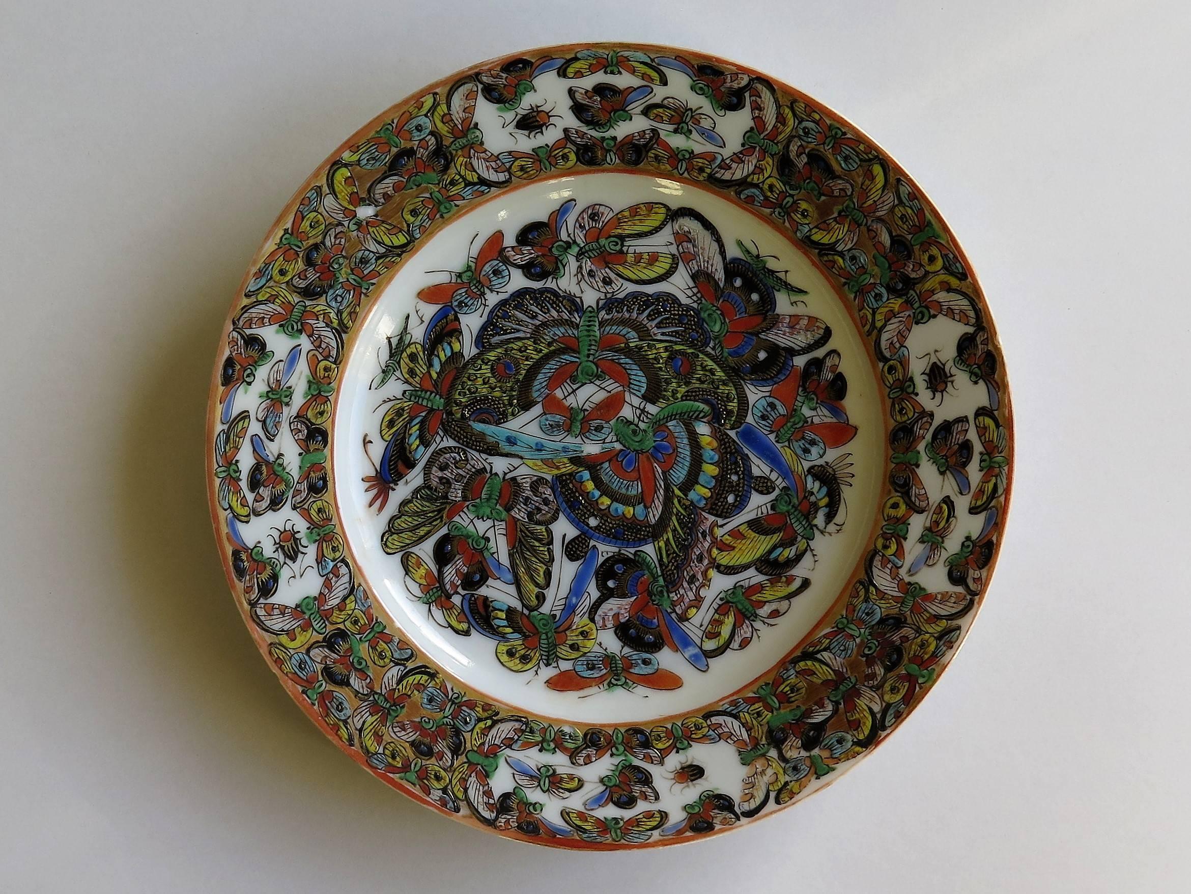 This is a Chinese porcelain Plate, beautifully hand decorated and made for the Chinese Export (Canton) market.

The circular plate is well potted on a fairly high foot rim with a white glaze having a slight tinge of blue/green.

It is very well