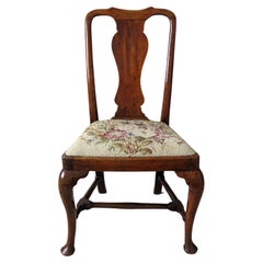 Queen Anne Period Walnut Chair Cabriole Legs and Stretchers, English circa 1700