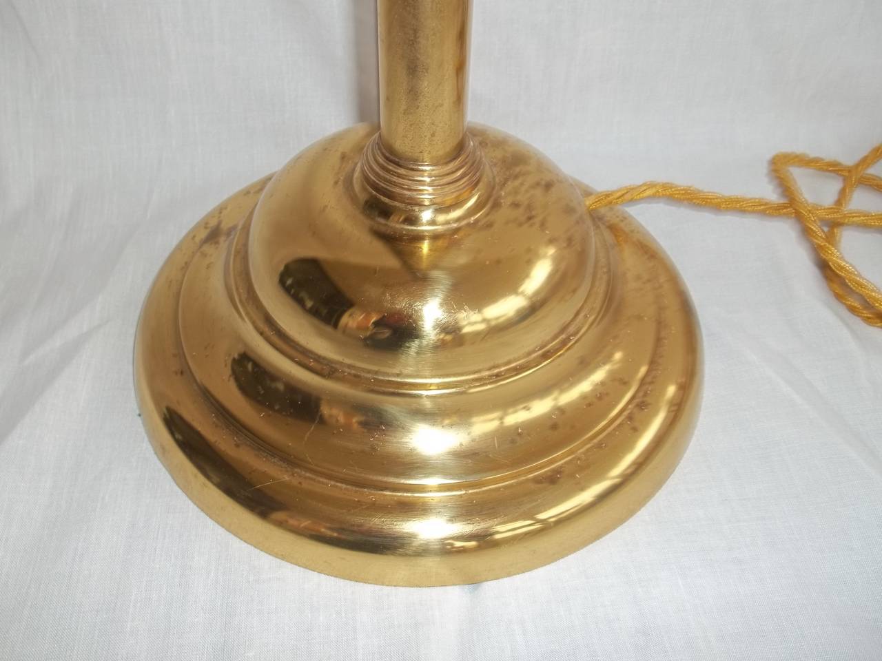 Christopher Wray English Desk Lamp Adjustable Brass, circa 1960s In Good Condition For Sale In Lincoln, Lincolnshire
