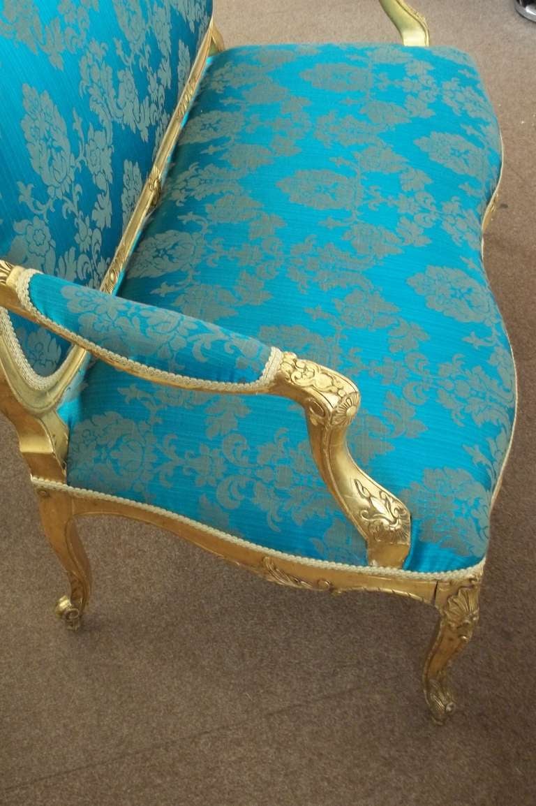 Elegantes elegantes Sofa oder Sofa im Louis XV-Stil aus vergoldetem Holz, neu gepolstert, englisch um 1850 (Englisch)
