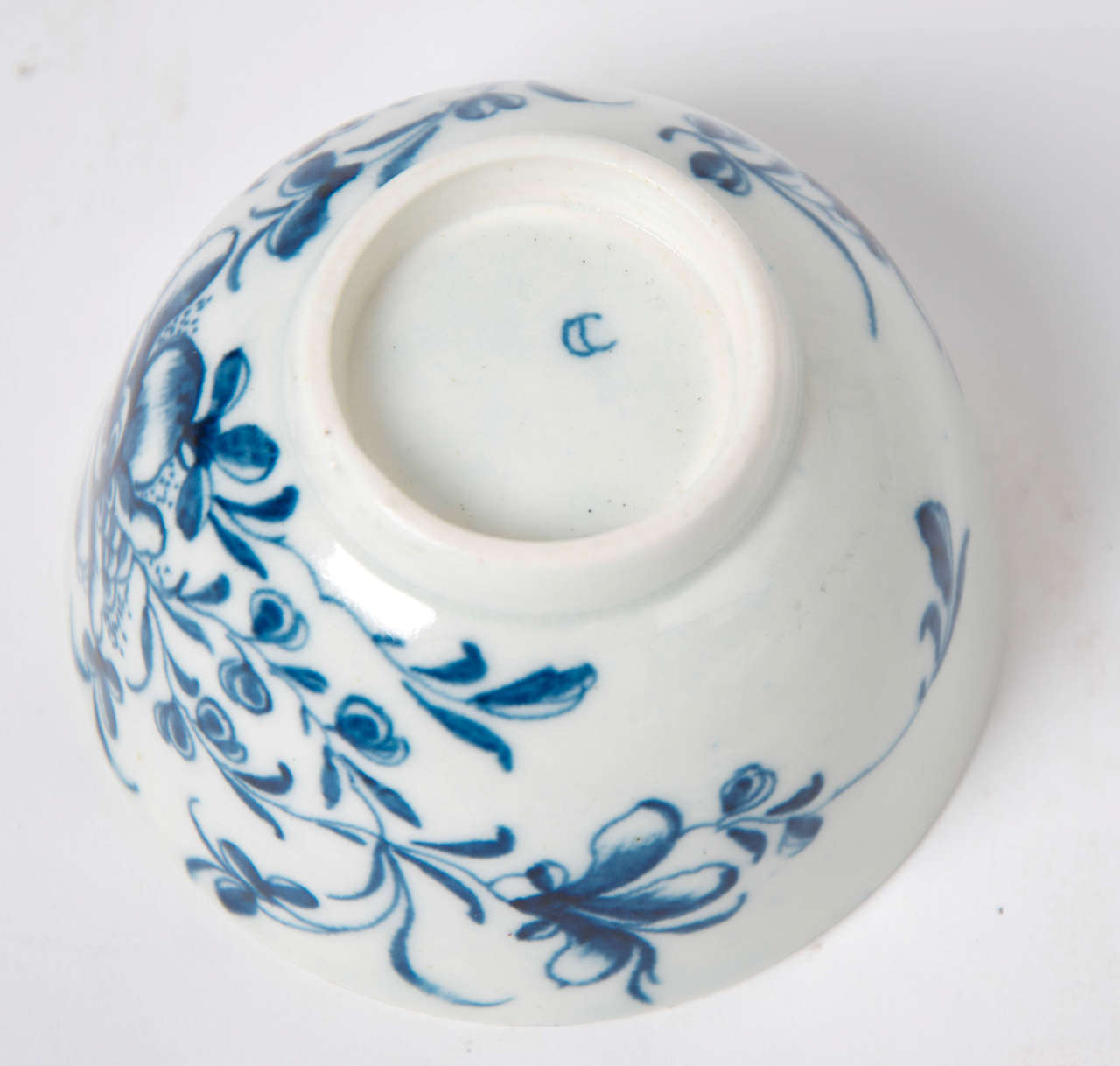 Erste Periode Worcester Porzellan blau und weiß Tee Schüssel und Untertasse:: ca. 1765 1