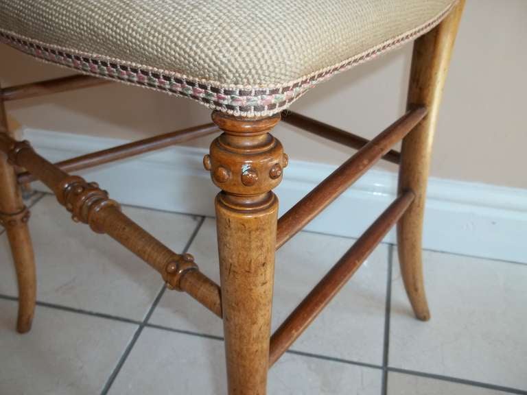 Mid Victorian Side Chair Finely Hand Carved with Wool Work Seat, Circa 1850 In Good Condition For Sale In Lincoln, Lincolnshire