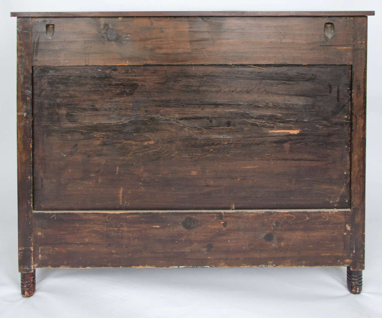Georgian Regency Period Bow Fronted Chest with Reeded Detail, English circa 1825 For Sale 2