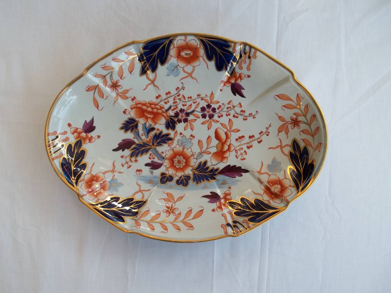 Georgian Large Serving Platter or Dish by Davenport ironstone Ptn 37, Ca 1810 In Good Condition In Lincoln, Lincolnshire