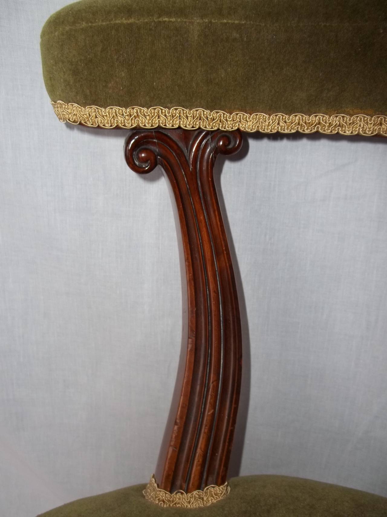 Hand-Carved William IVth Nursing Chair Walnut Hand Carved Detail, English Circa 1830