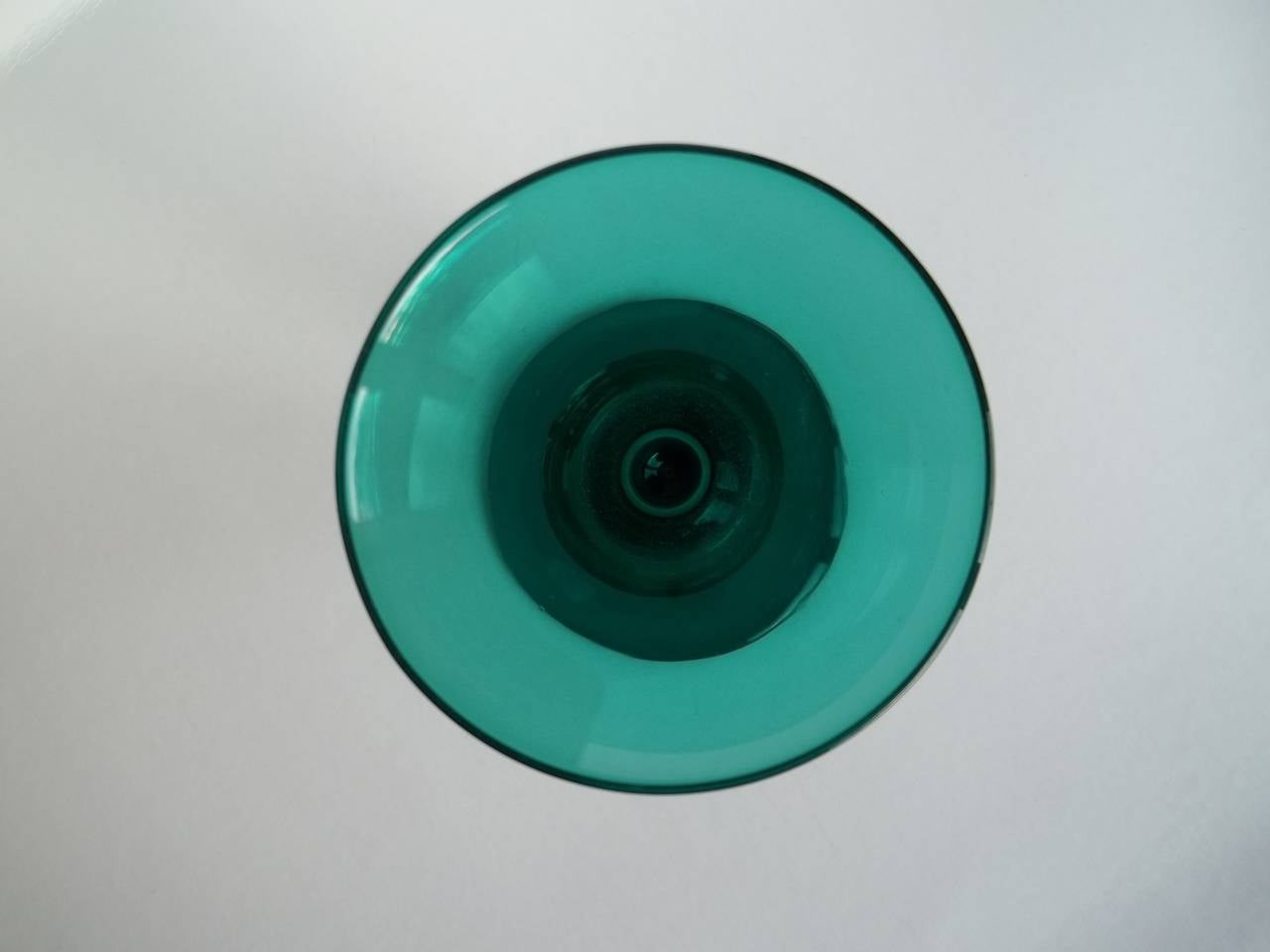 Georgisches Weinglas Bristol Green Bell Bowl Knopped Stem, englisch, um 1815 (Handgefertigt) im Angebot