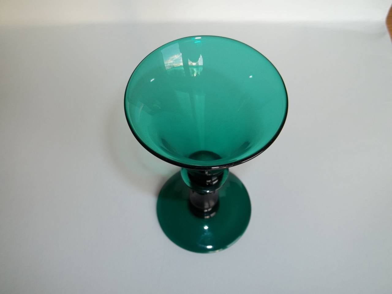 Georgisches Weinglas Bristol Green Bell Bowl Knopped Stem, englisch, um 1815 (Glas) im Angebot