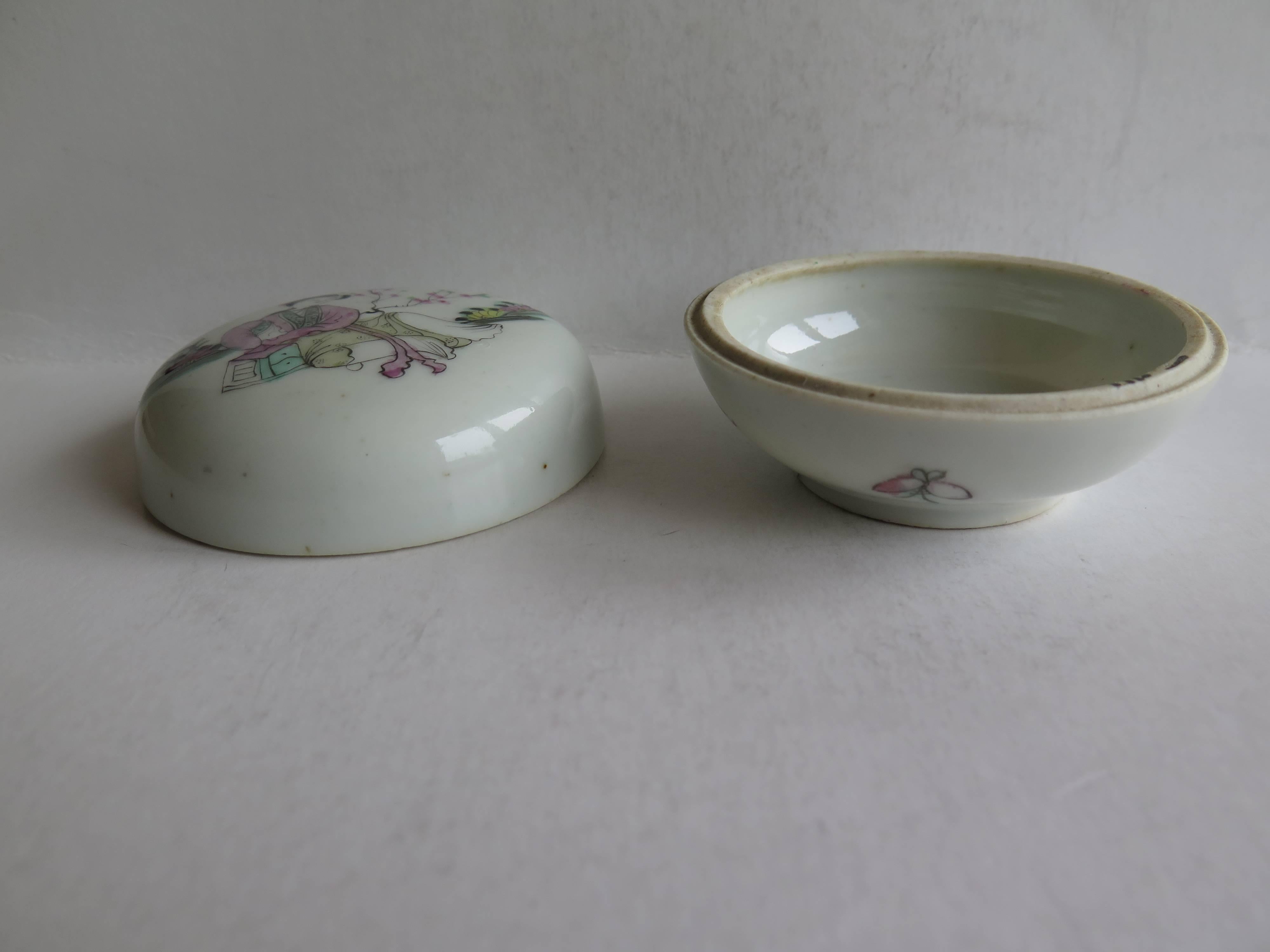 20th Century Chinese, Porcelain, Circular LIDDED BOX, Famille Rose, Hand painted, circa 1905