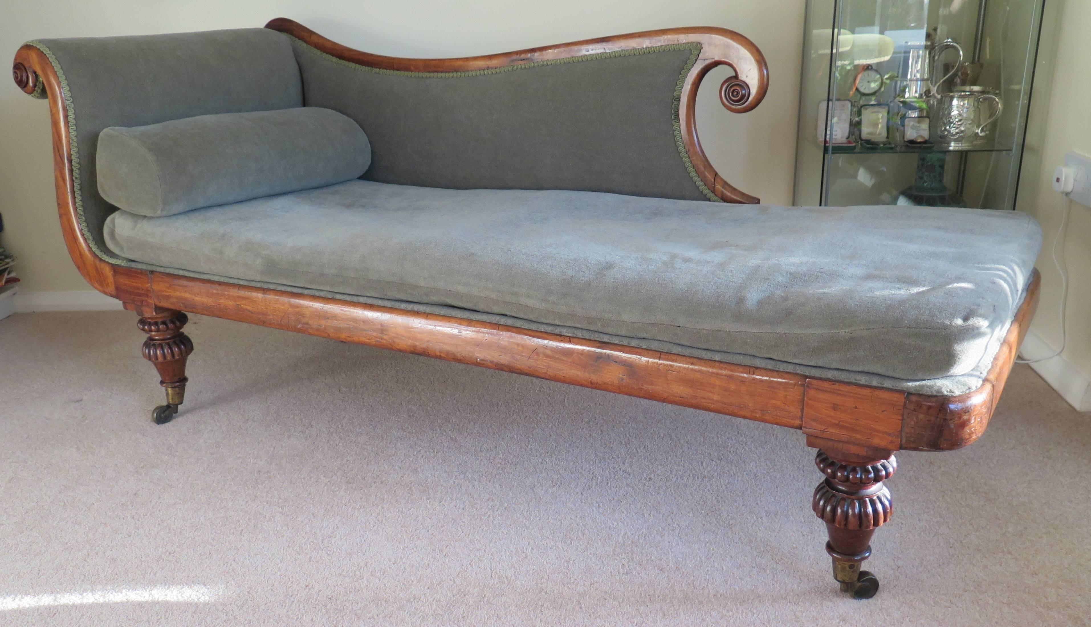 English Regency Period Chaise Longue or Daybed, Mahogany, William IVth, circa 1830