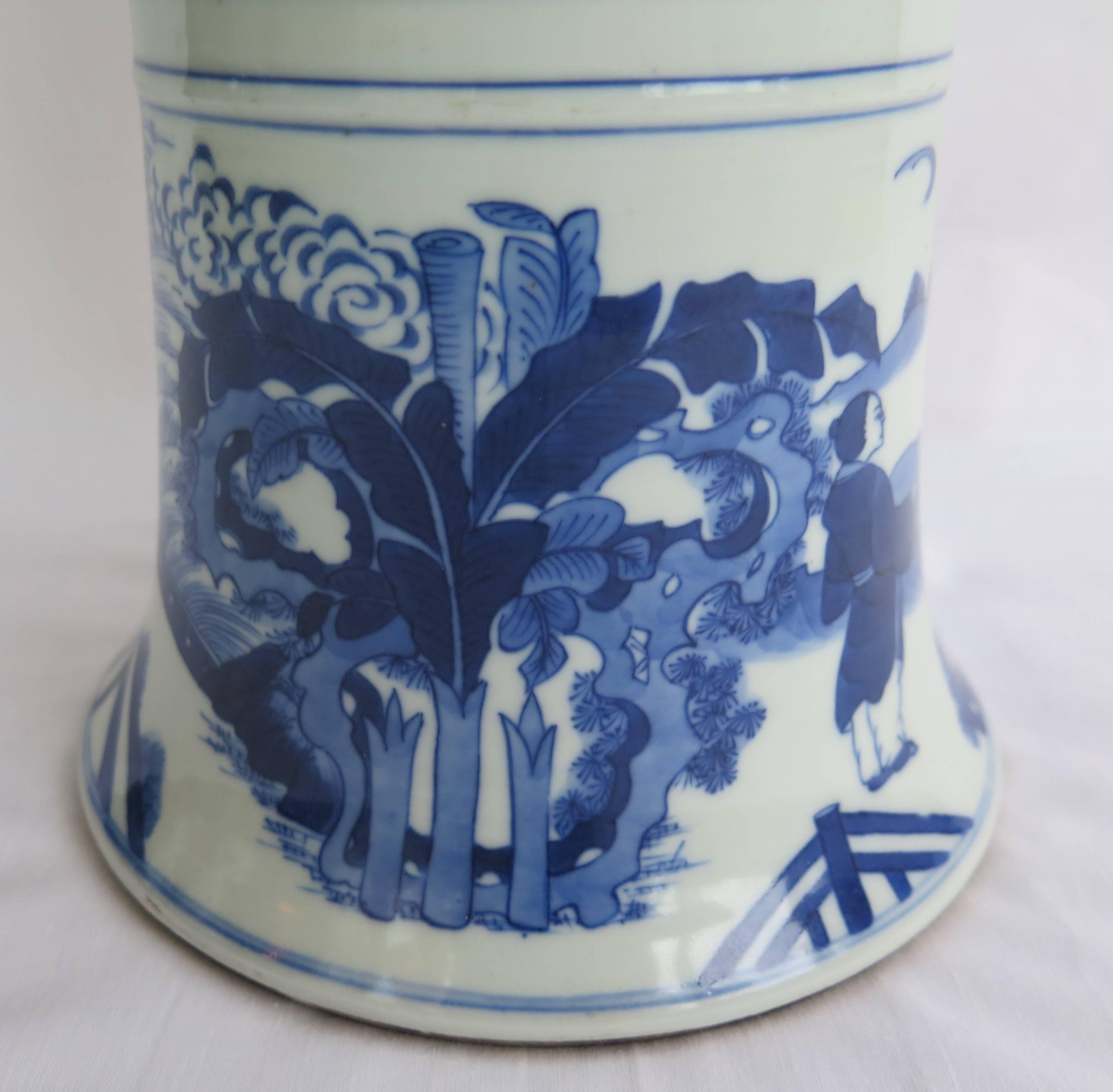 Early 19th Century, Large Chinese Porcelain Beaker Vase, Blue and White 4