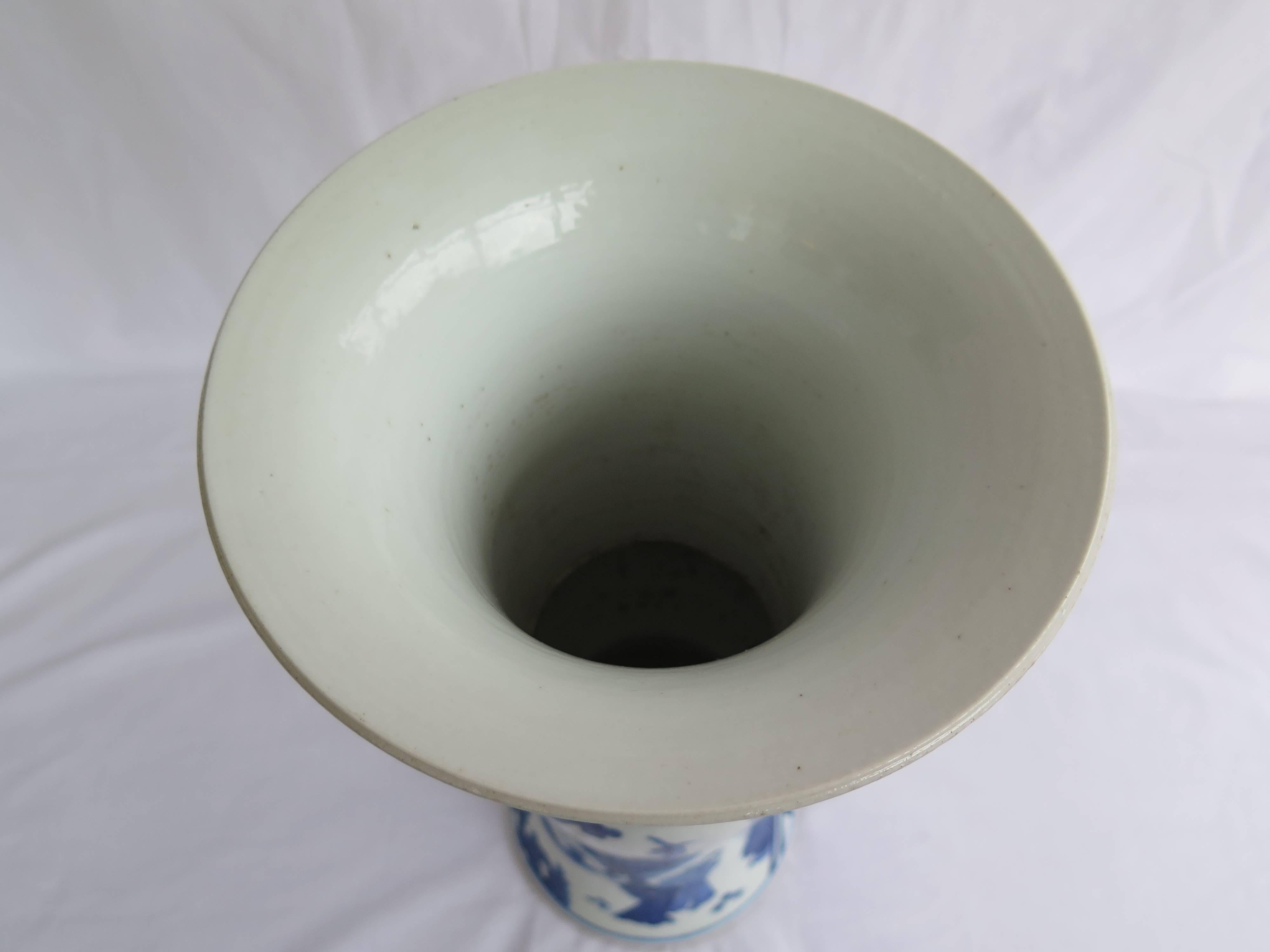 Early 19th Century, Large Chinese Porcelain Beaker Vase, Blue and White 2