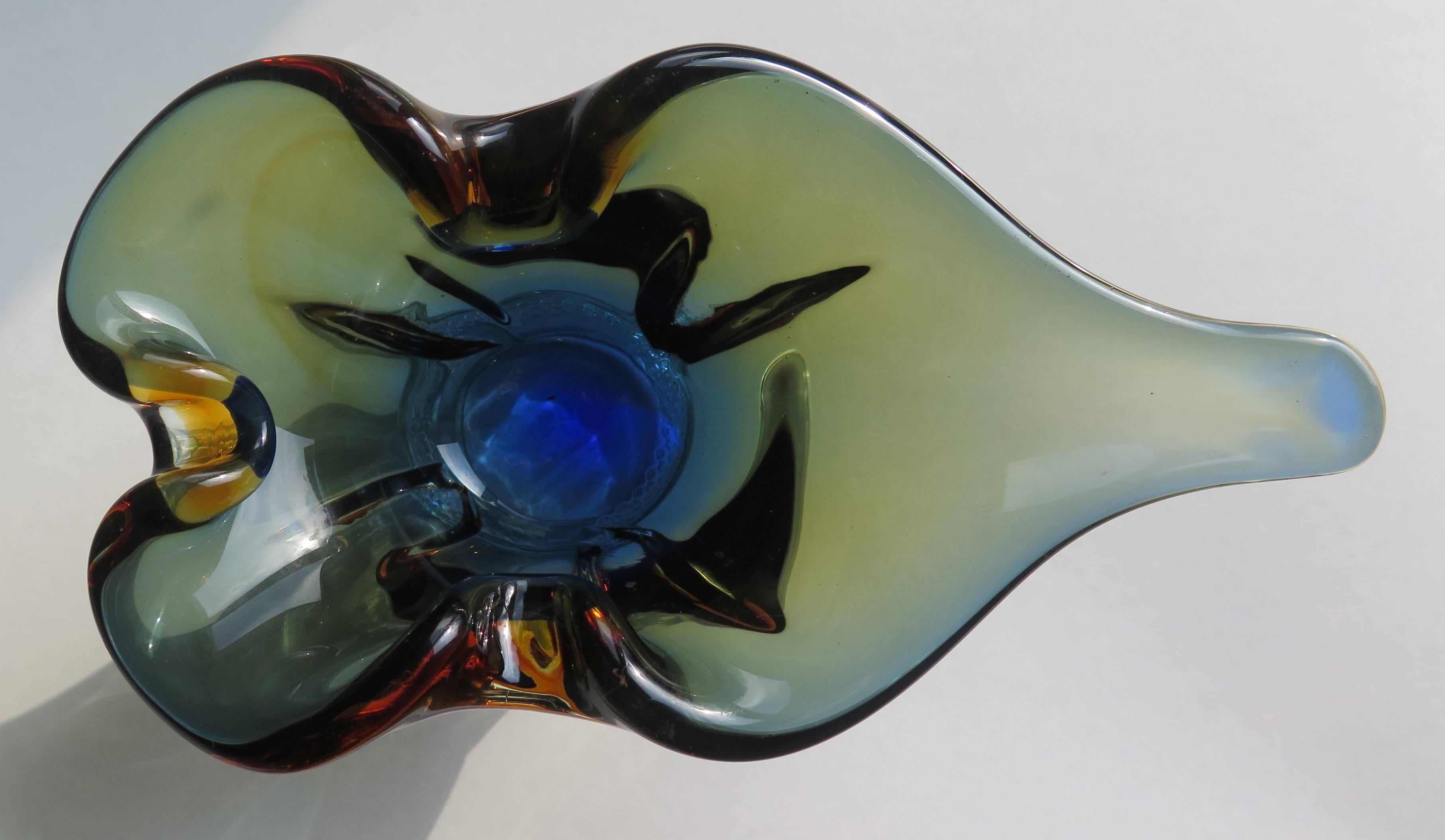 Murano Glass Bowl Attributed to Flavio Poli for Seguso Vetri d'Arte, Circa 1950 2