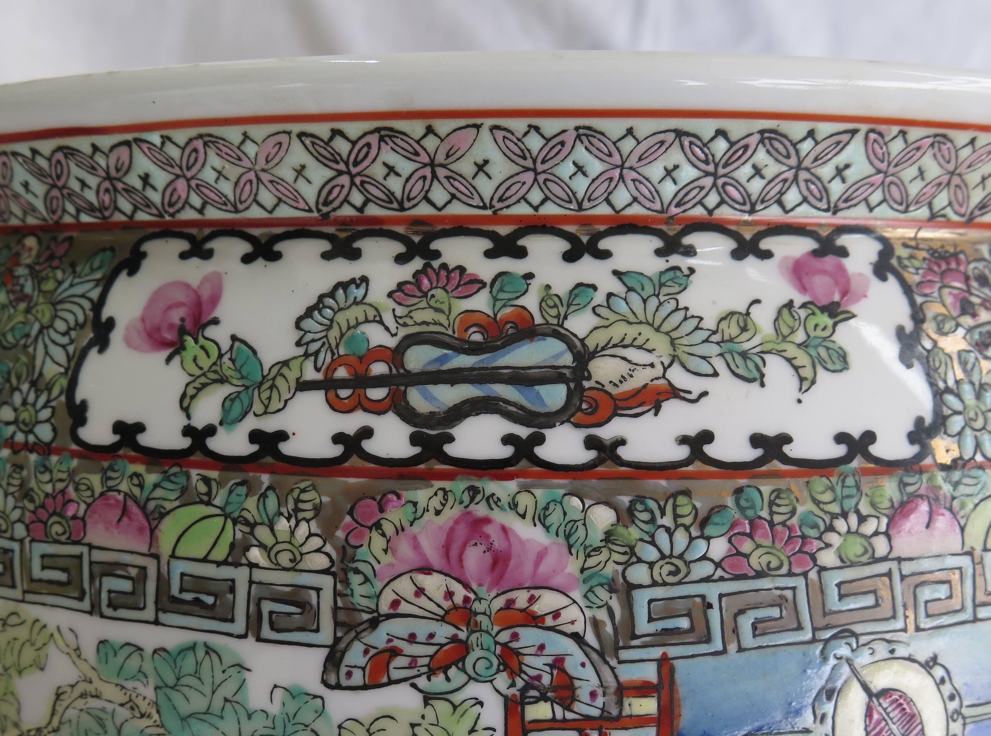 Hand-Painted Large CHINESE Porcelain Fish Bowl or JARDINIE ̀RE, Famille Rose Mandarin, 20th C