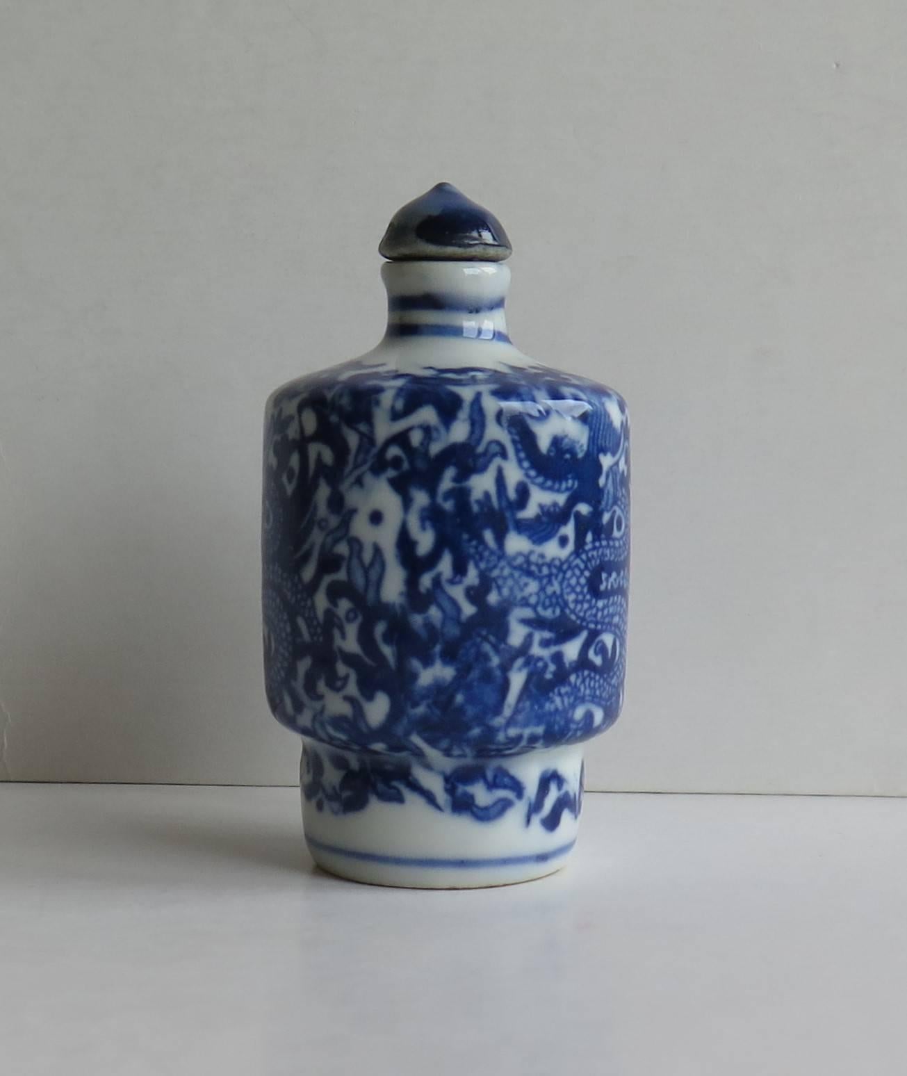 Chinese Porcelain Snuff Bottle Blue and White Hand-Painted Dragons, circa 1925 2