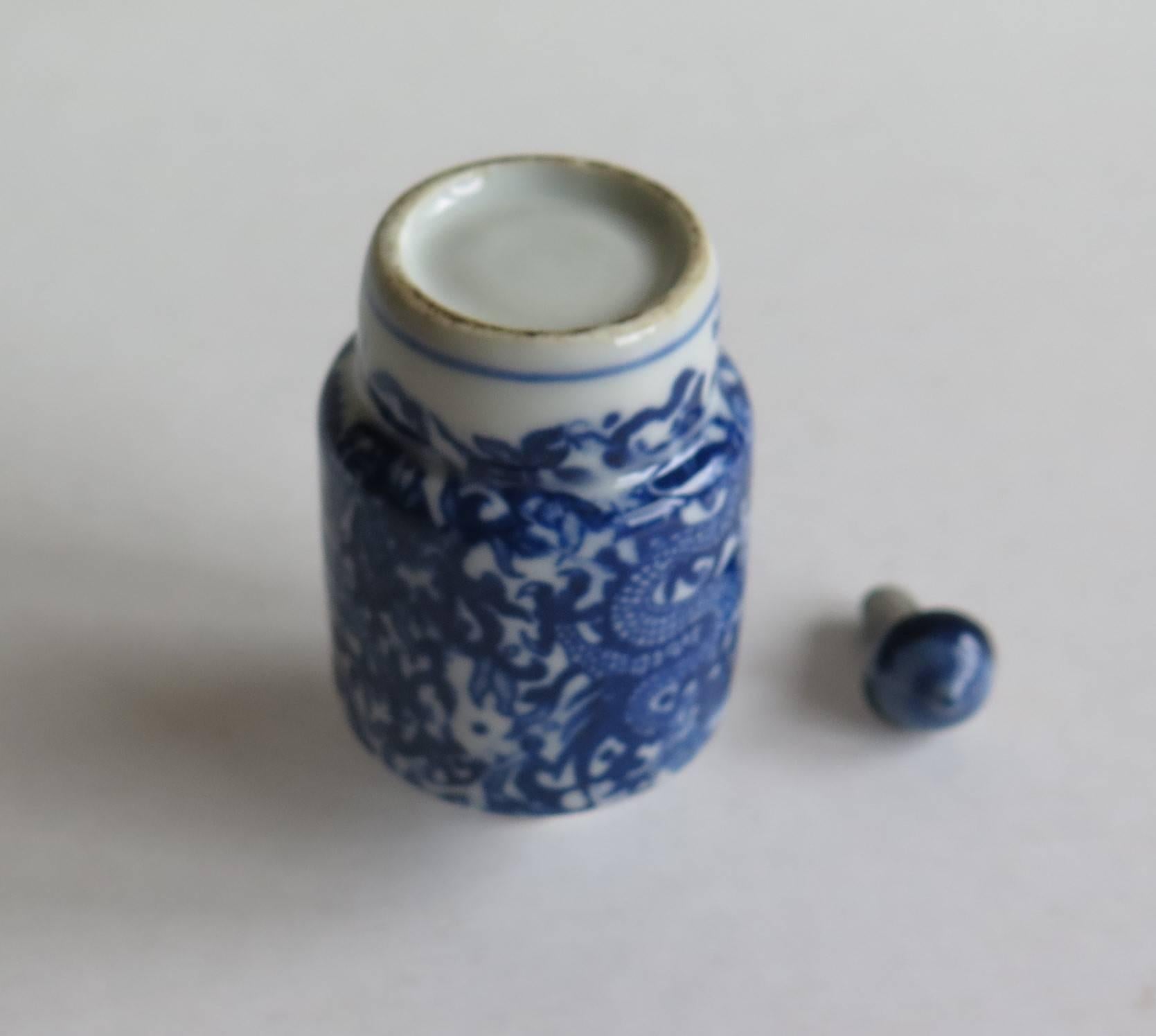 Chinese Porcelain Snuff Bottle Blue and White Hand-Painted Dragons, circa 1925 4
