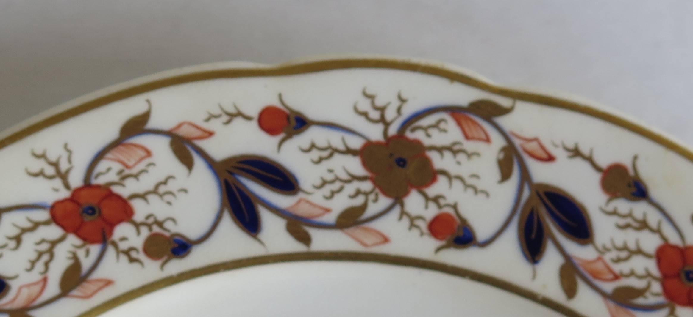 English Late Georgian Derby Porcelain Dinner Plate in Old Japan Pattern, Ca 1830