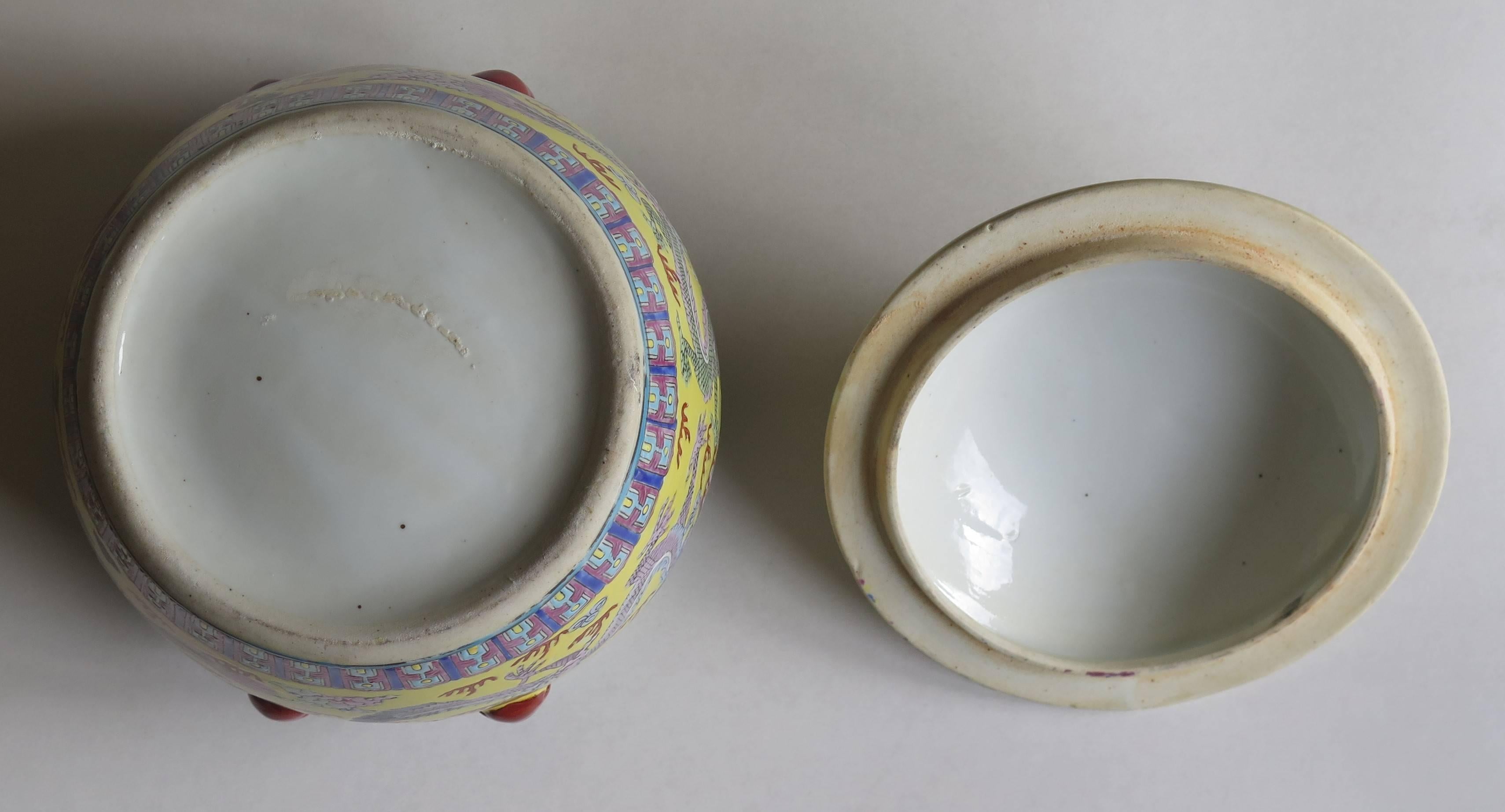 19th Century Chinese Export Lidded Pot or Bowl, Porcelain, Dragon Decoration 5
