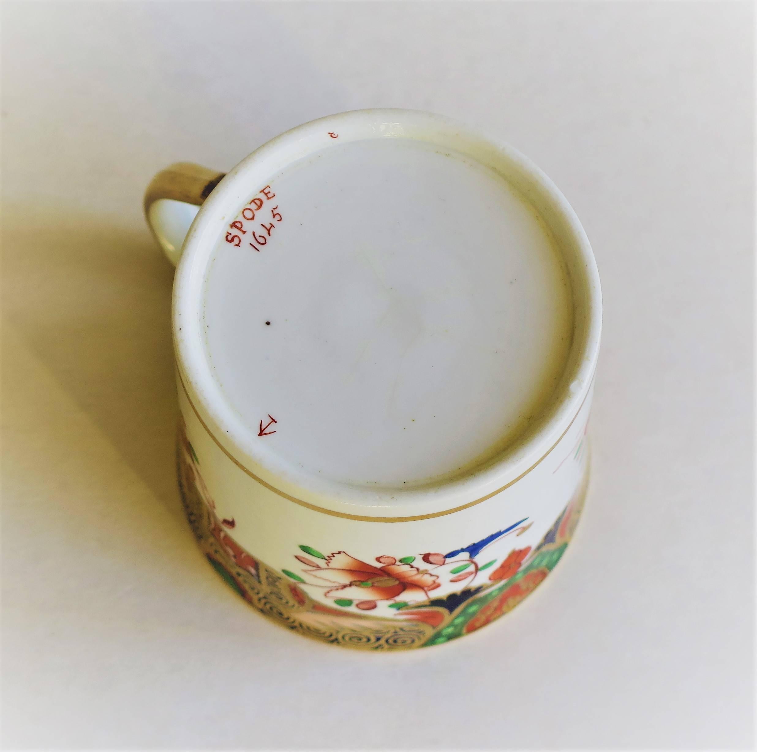 19th Century Spode Porcelain Coffee Can Pattern 1645 marked Spode to base, Circa 1810